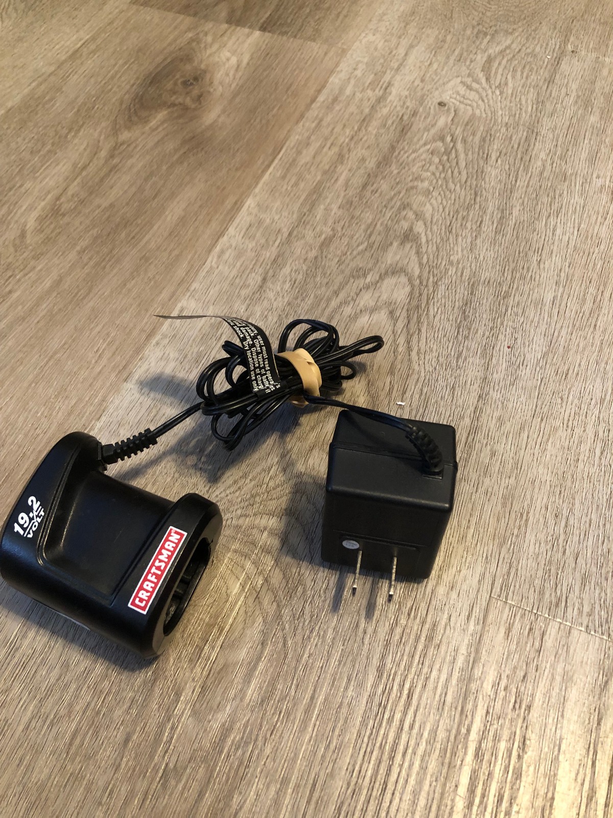 OEM Craftsman Genuine 19.2 V Compact Battery Charger Charging Stand 140107001