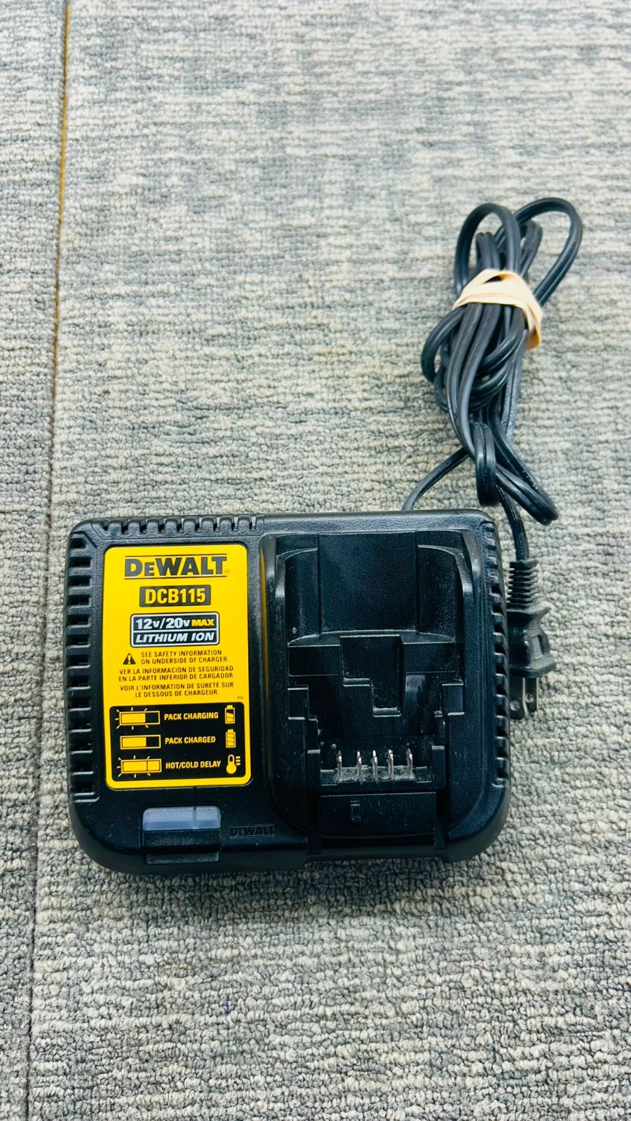 DEWALT DCB115 12V 20V MAX Lithium Ion Fast Battery Charger Genuine 7309505