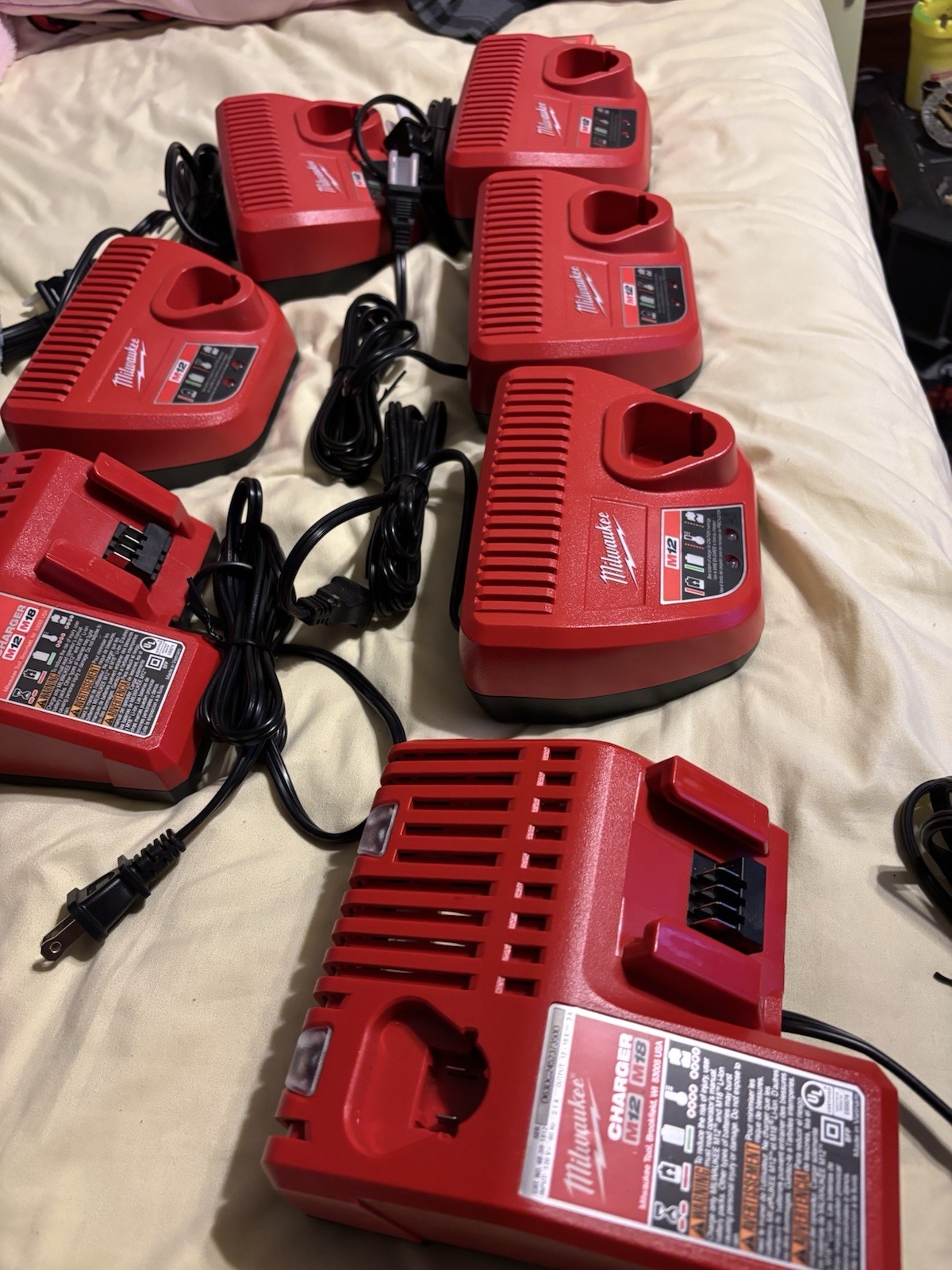 7xMilwaukee M12/M18 18V Dual Bay Battery Charger 2-Battery Red Open Box