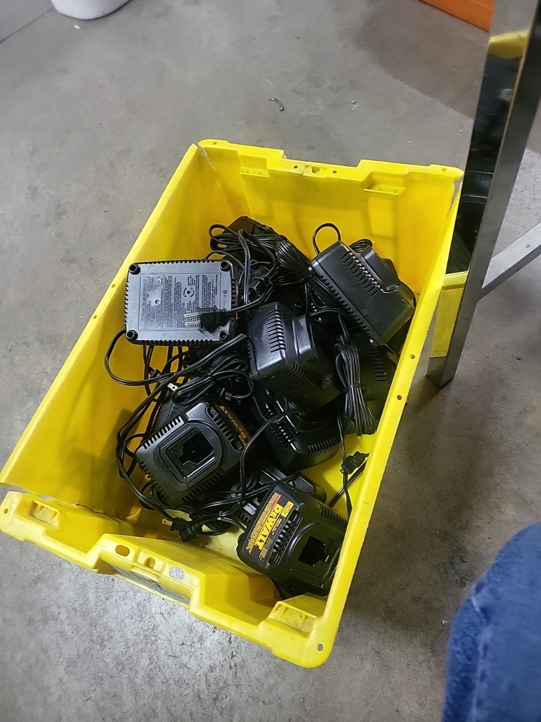 DeWalt DW9116 1 Hour NiCd Battery Charger 7.2V – 14.4V – 18V