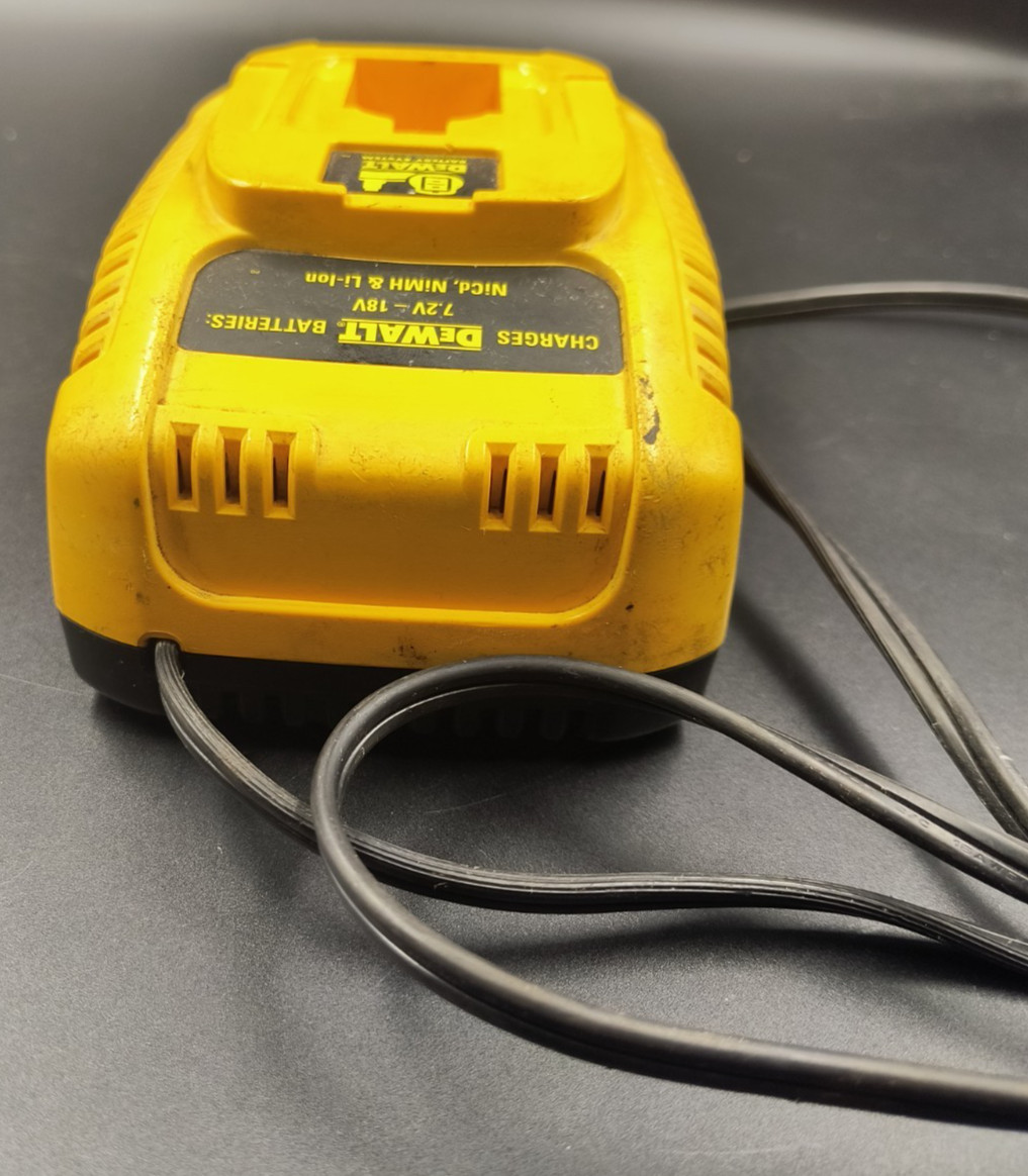 Dewalt Tool Battery Charger DC9310 Yellow For 7.2 To 18v Batteries Speed Charger