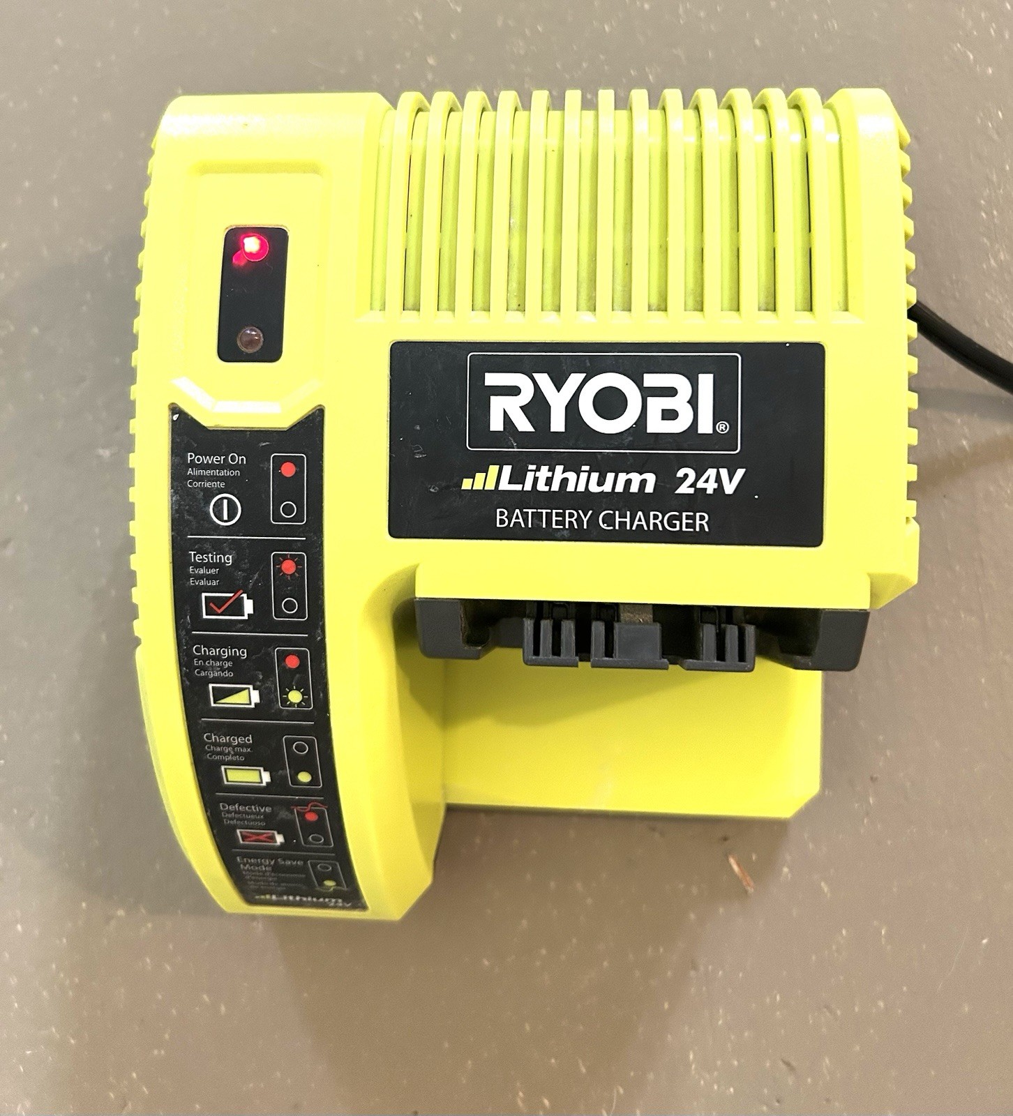 EUC Ryobi 🔋 OP140 24V Lithium Battery Charger Only 🪫 OEM ~ FREE SHIPPING!!