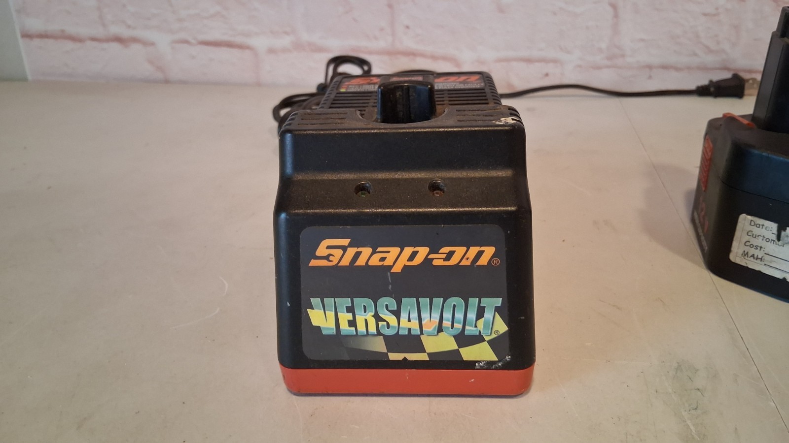 Snap-On VersaVolt 45 Minute Plug In Battery Charger CTC318 9.6-18V