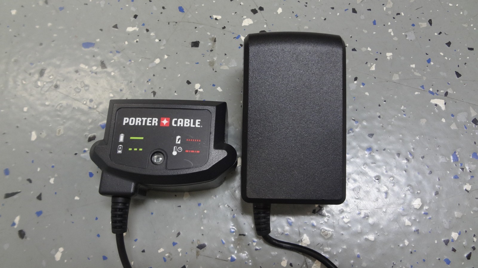 PORTER-CABLE PCC699L 20V Max Lithium-Ion Battery Charger – Black