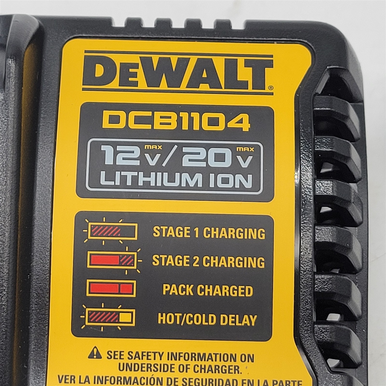 DEWALT 12V MAX/20V MAX Lithium Ion Battery Charger, 4 Amp (DCB1104)