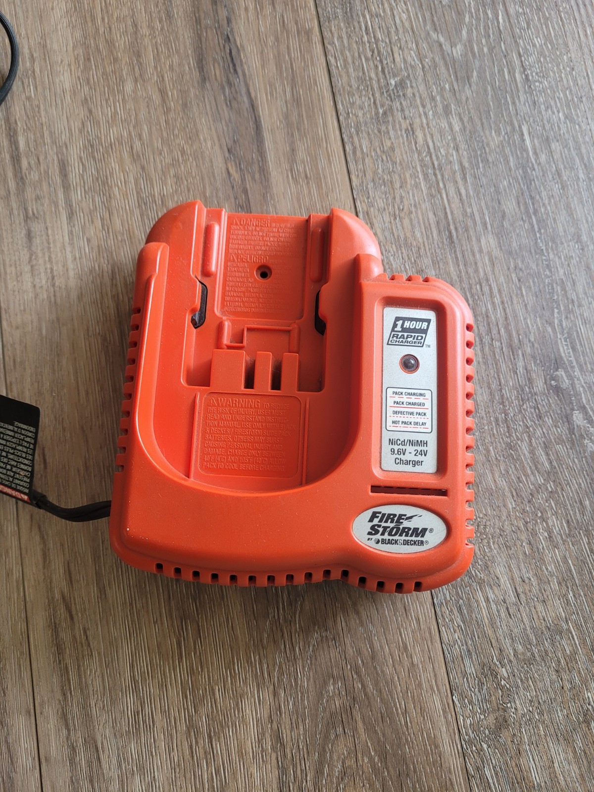 Black & Decker Fire Storm BDFC240 NiCD/NiMH 9.6V – 24V 1HR Rapid Battery Charger
