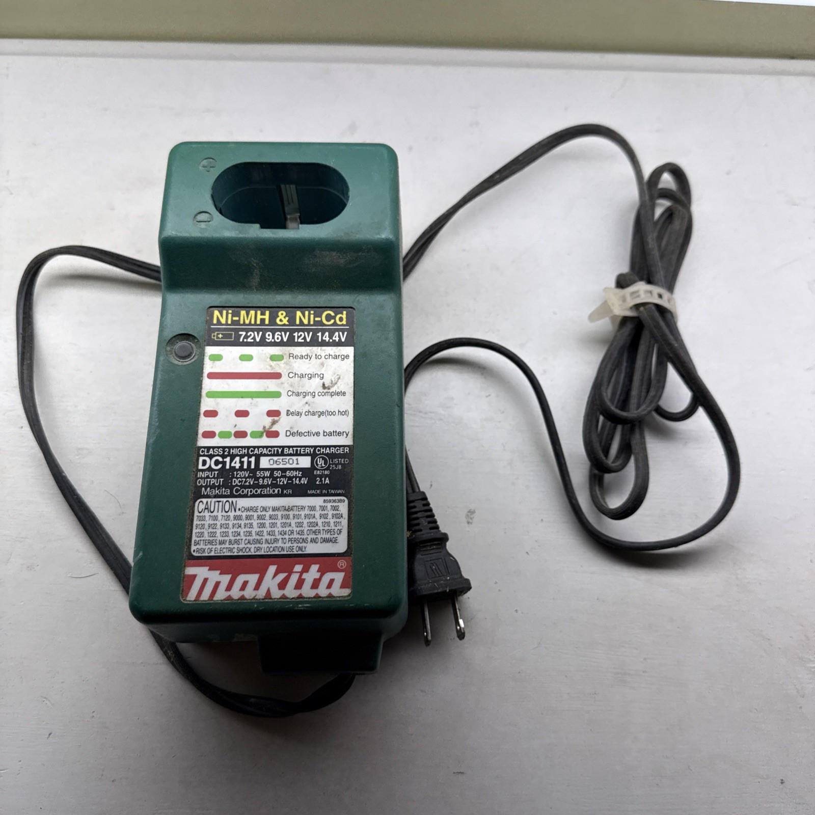 Makita DC1411 Ni-MH & Ni-Cd 7.2v 9.6v 12v 14.4v Battery Charger Genuine OEM. 21