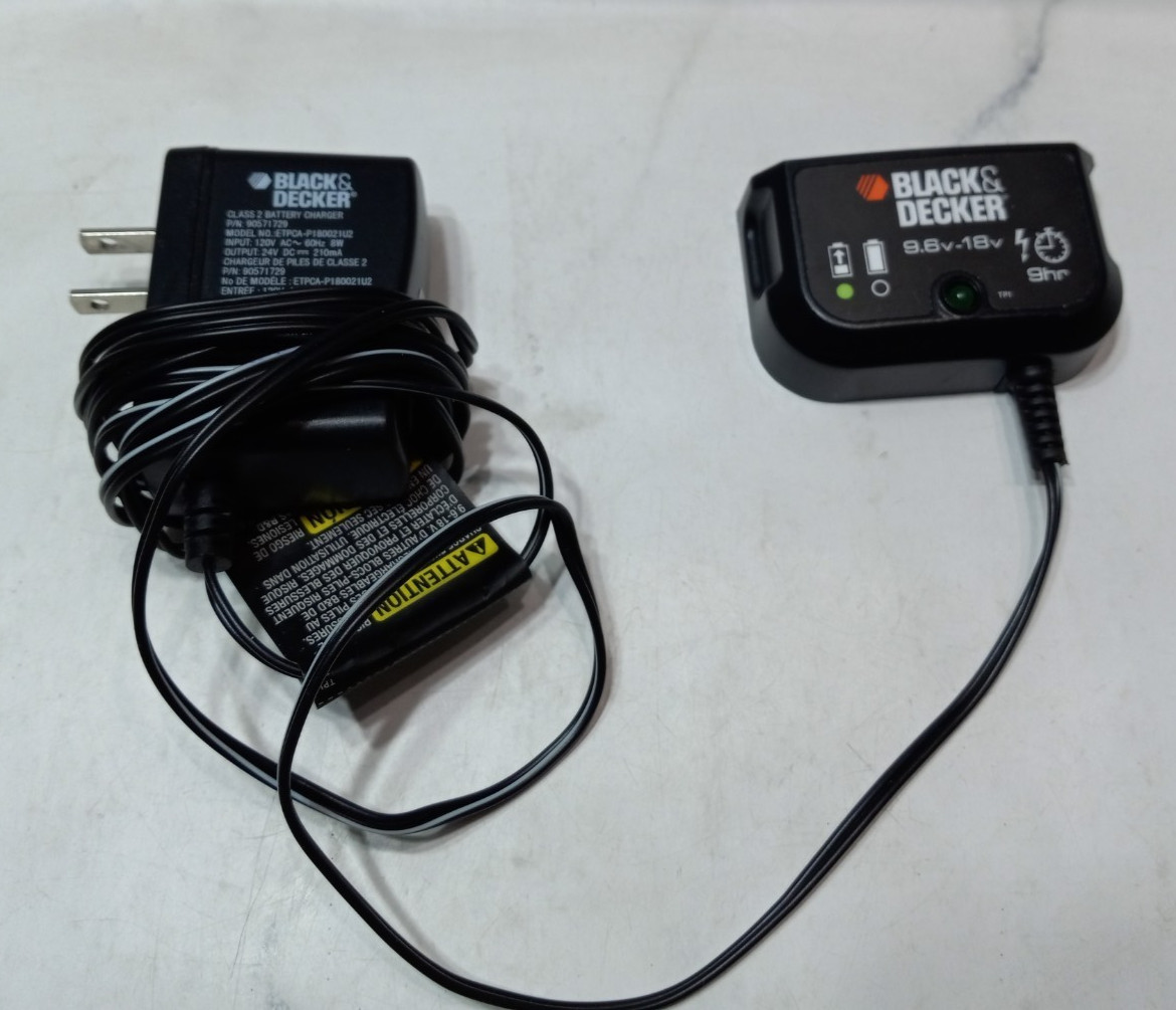 Black & Decker Battery Charger 9.6V-18V ETPCA-P180021U2 p/n 90571729 Tested