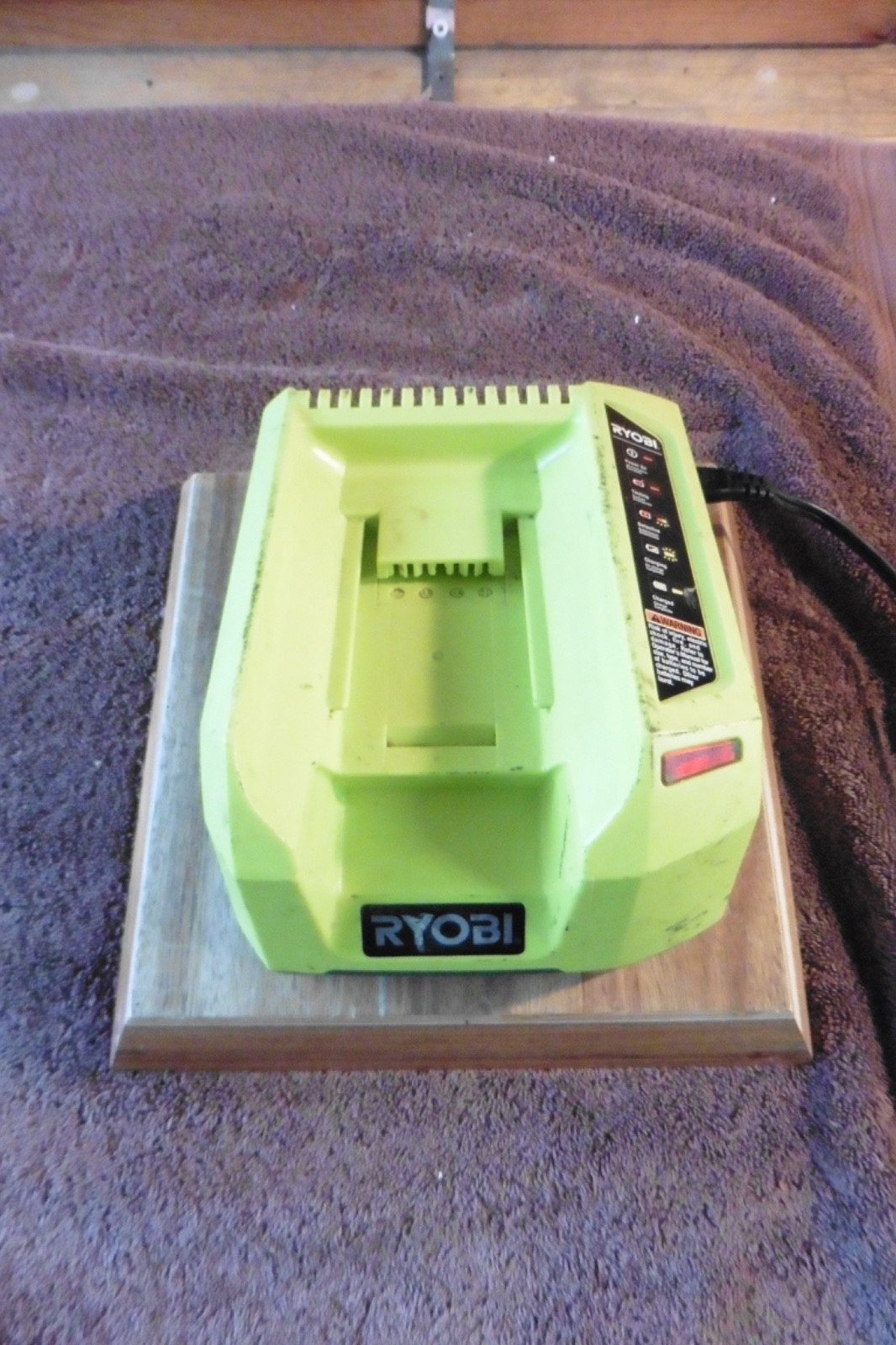 Genuine RYOBI OP400 40V Lithium-Ion Rapid Quick Charger OP400 Working
