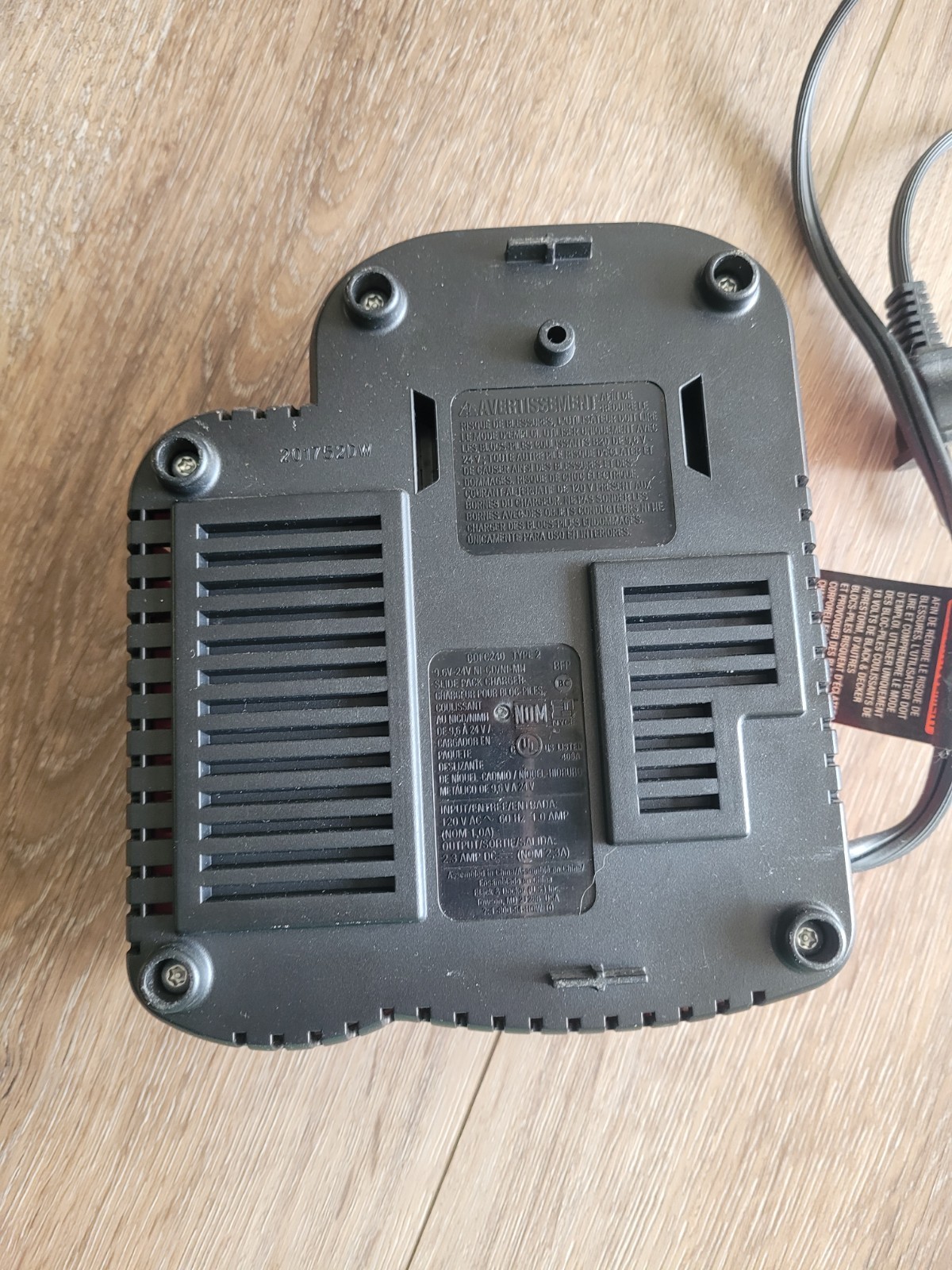 Black & Decker Fire Storm BDFC240 NiCD/NiMH 9.6V – 24V 1HR Rapid Battery Charger