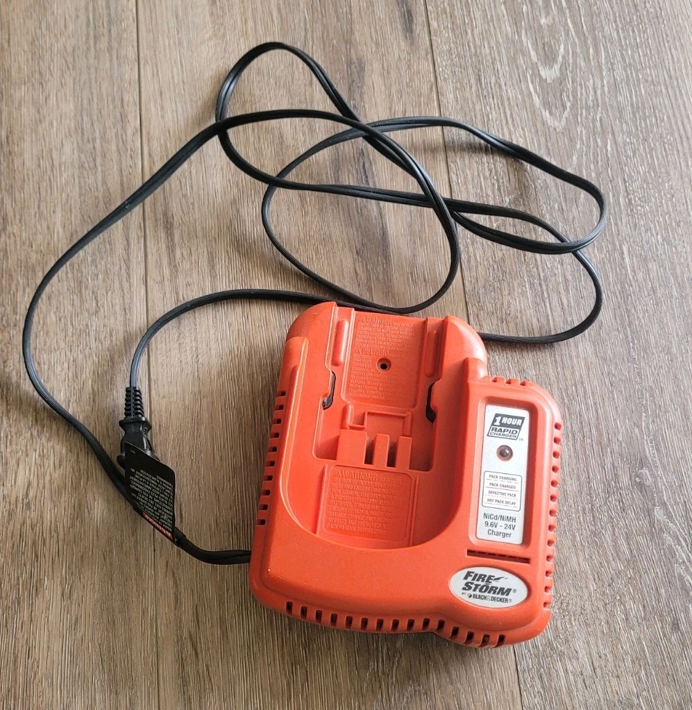 Black & Decker Fire Storm BDFC240 NiCD/NiMH 9.6V – 24V 1HR Rapid Battery Charger