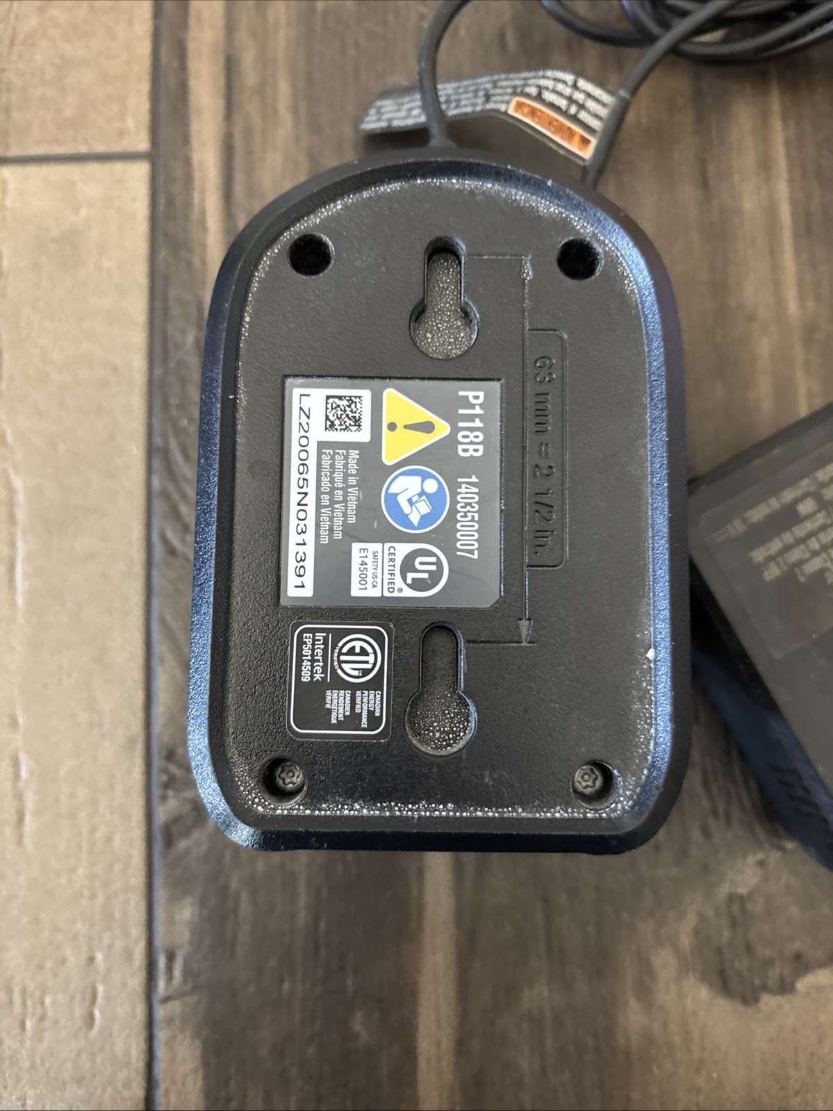Ryobi One P118B 18V Lithium Ion Class 2 Battery Charger #2