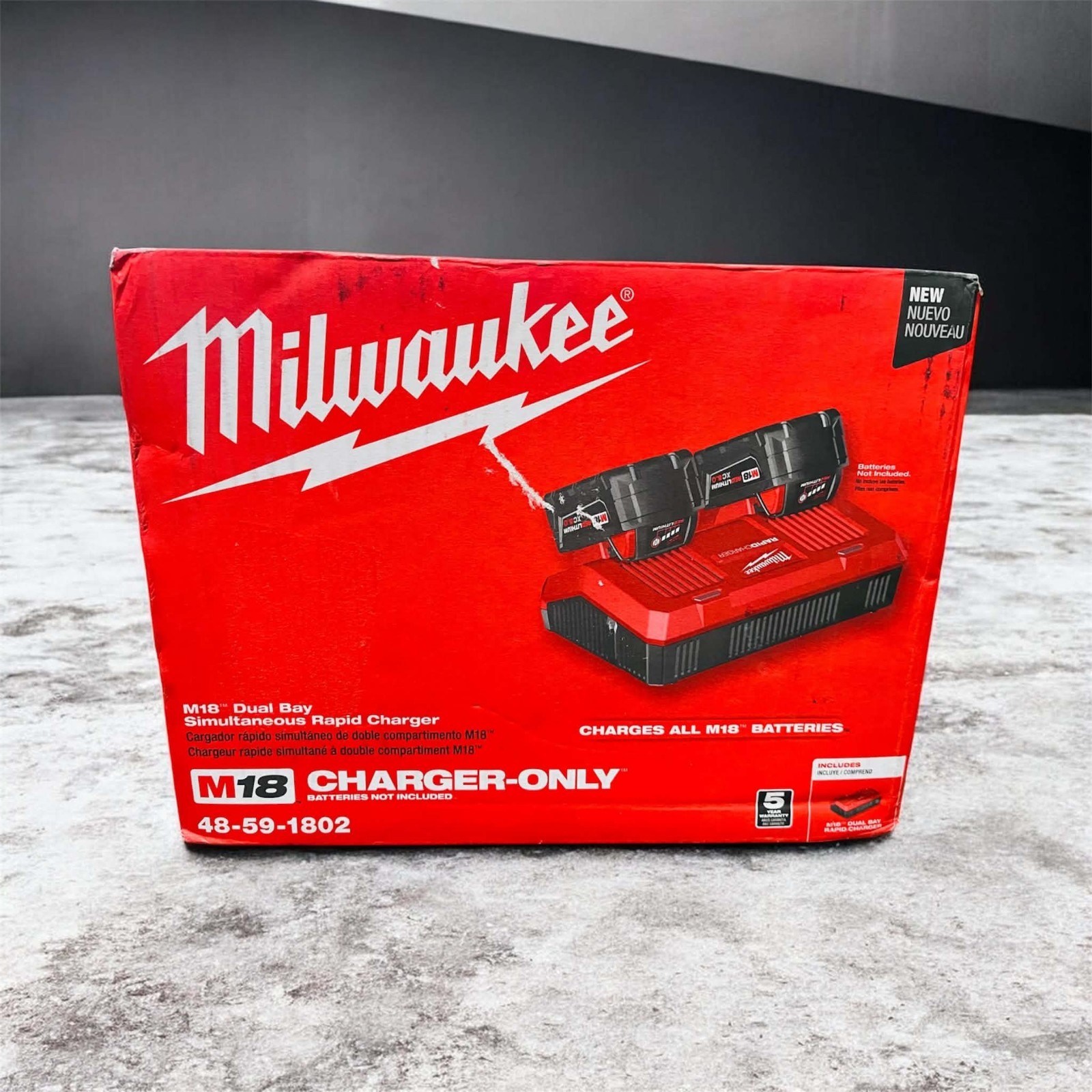 Milwaukee M18 Dual Bay Simultaneous Rapid Charger – Red (48-59-1802)