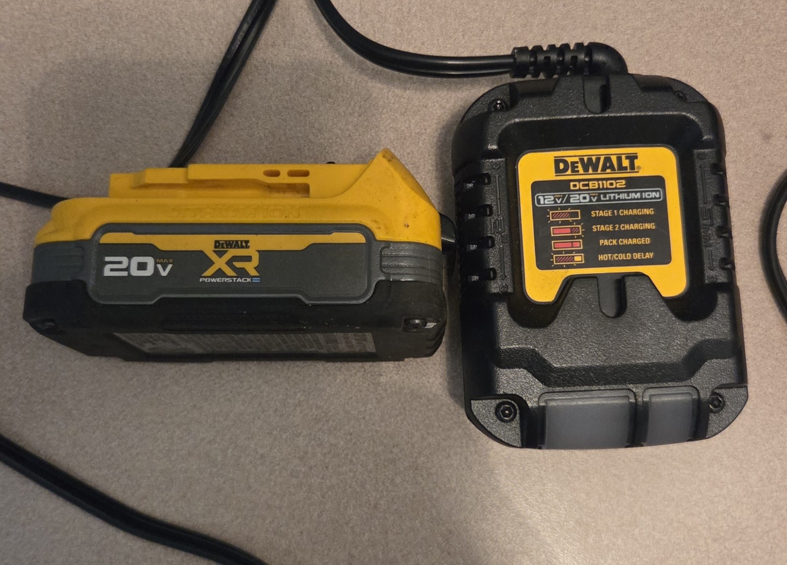 Dewalt DCBP034 Compact 20V PowerstackBattery&ChargerDCB1102 12V/20VLITHIUM ION