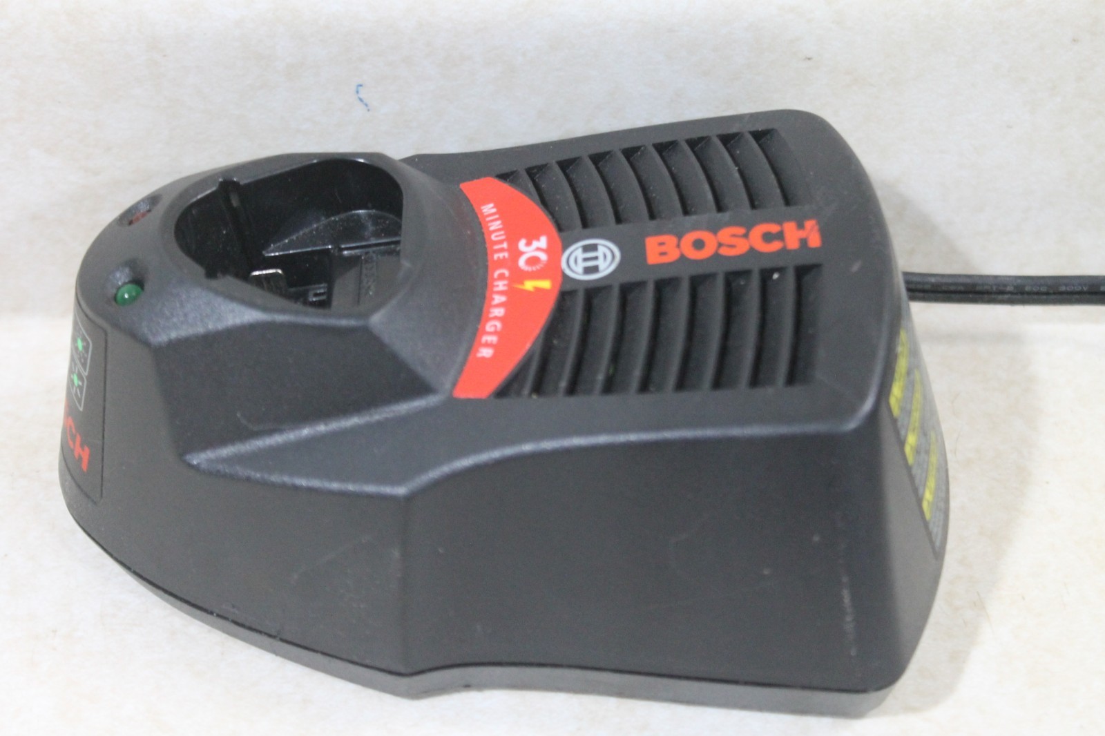 TESTED Genuine OEM Bosch 12v Volt Battery Charger BC 430