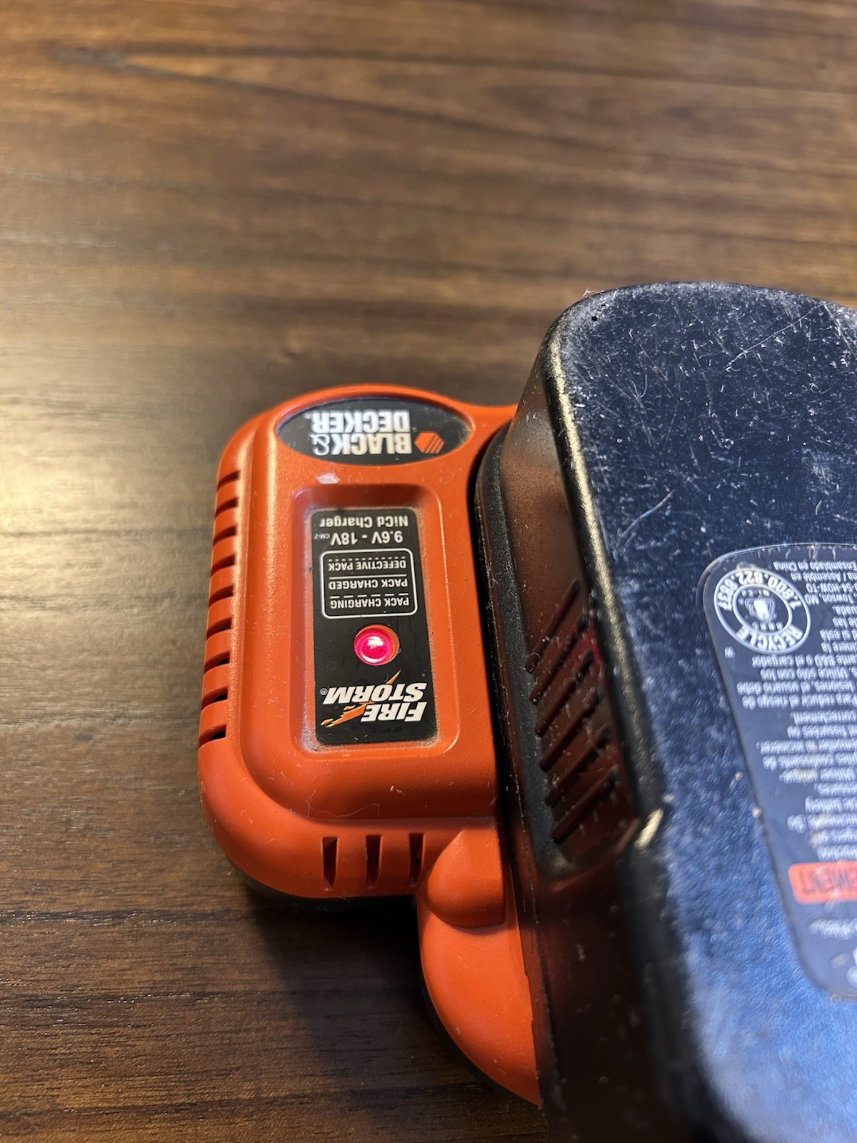 Black & Decker FSMVC Fire Storm 9.6-18V Ni-Cd CHARGER & 18V Battery OEM