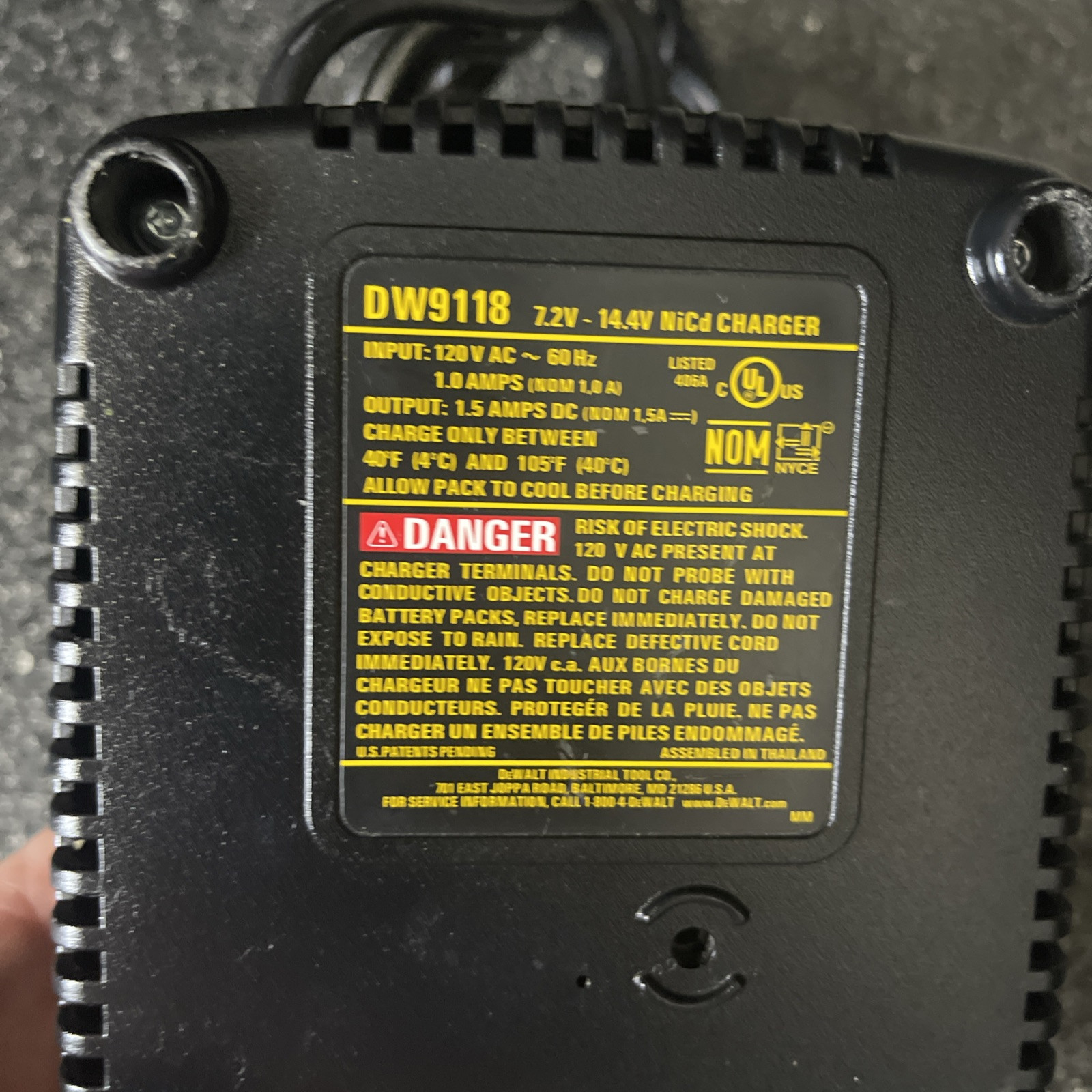 Genuine DeWalt DW9118 7.2V – 14.4V NiCd Tool Battery Charger TESTED WORKING