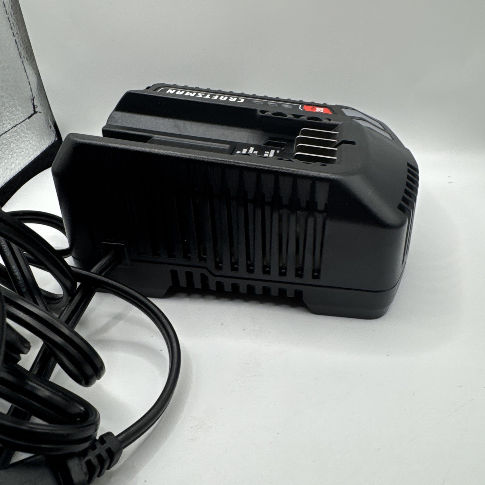 CRAFTSMAN CMCB102 V12/V20 LITHIUM ION LI-ION BATTERY CHARGER