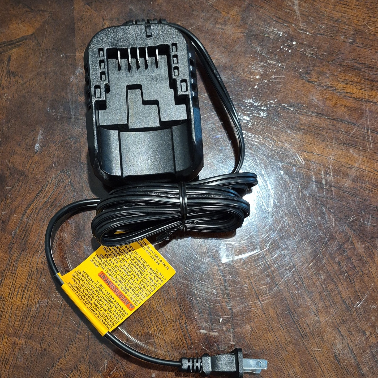 DEWALT DCB1102 Black 12V/20V Lithium Ion Battery Charger Type 1 Model DCB1102