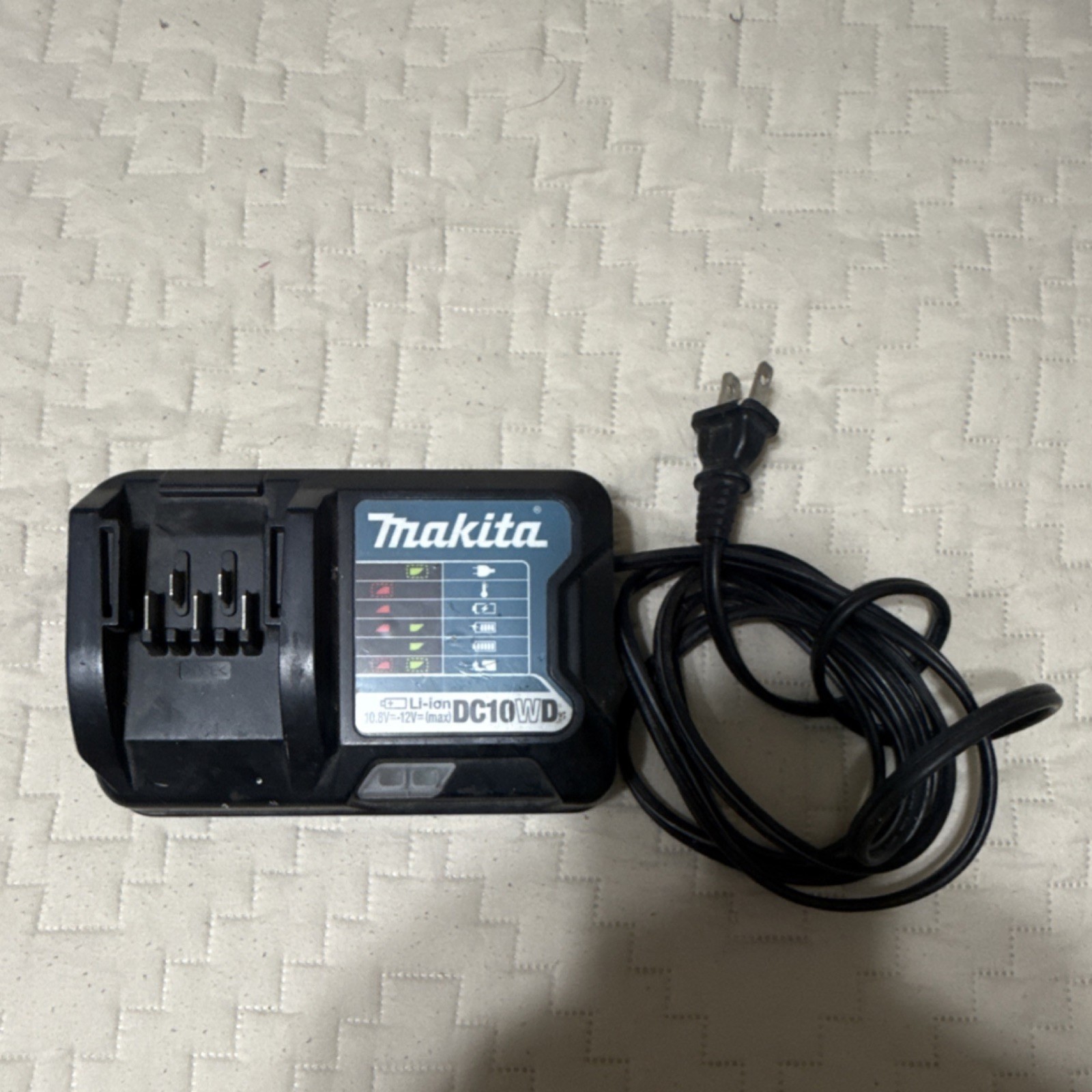 Makita DC10WD Li-ion Battery Charger 10.8V-12V Black MPN 630977S1