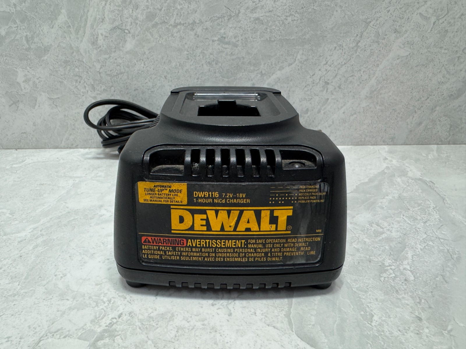 DeWalt DW9116 7.2V–18V NiCd Battery Charger – 1‑Hour Fast Charger Tested