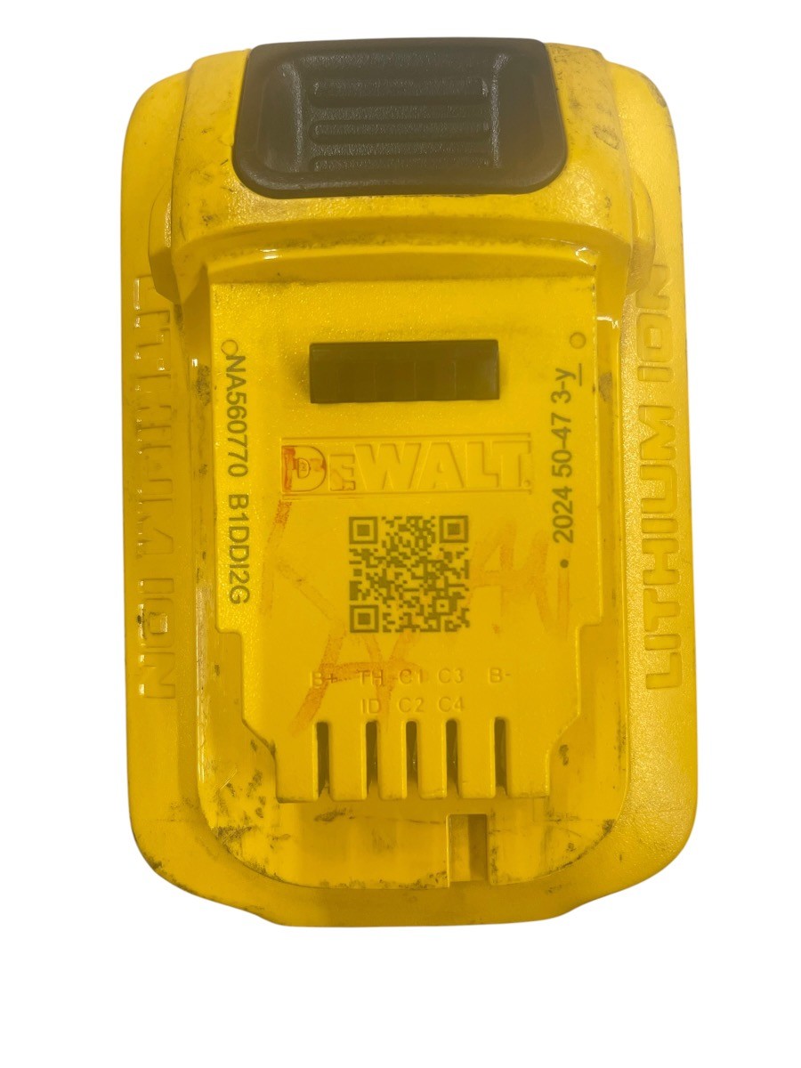 Dewalt DCB1104 12V 20V Max Battery Charger w/5AH BATTERY(AL-JEM) (PPJ061620)