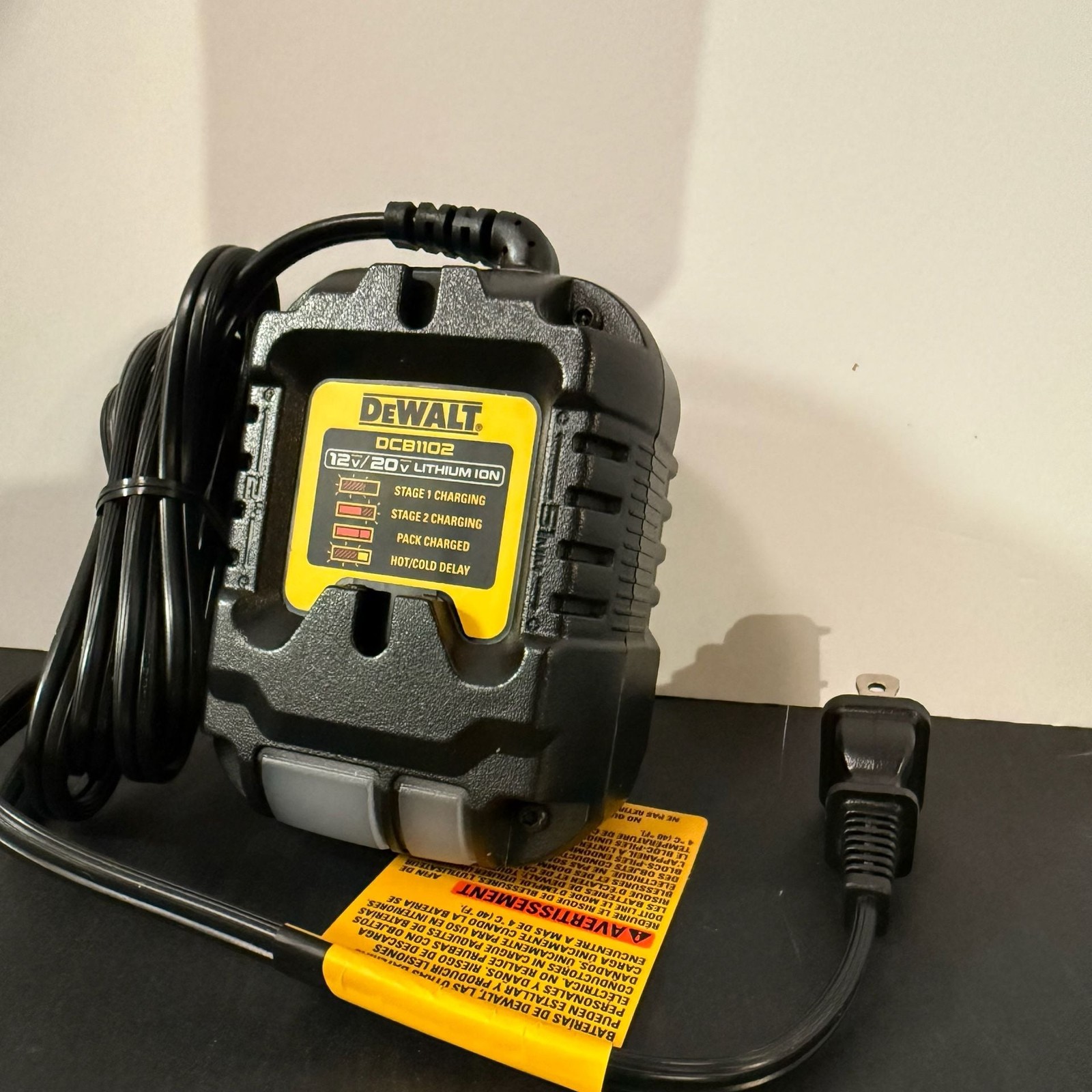 DEWALT DCB1102 12V/20V MAX Lithium-Ion Compact Battery Charger