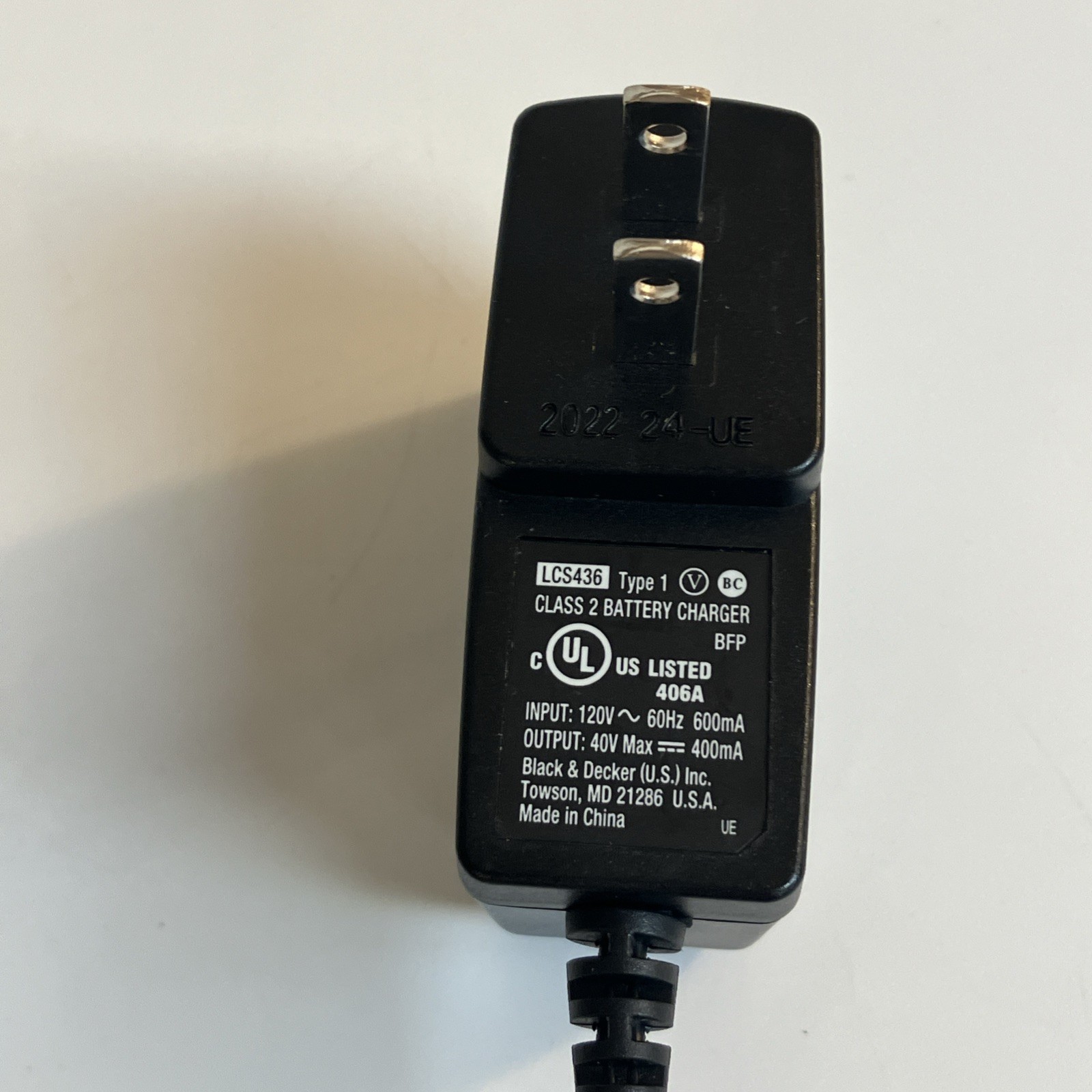 Black & Decker LCS436 – 40 VOLT-MAX Lithium Battery Charger
