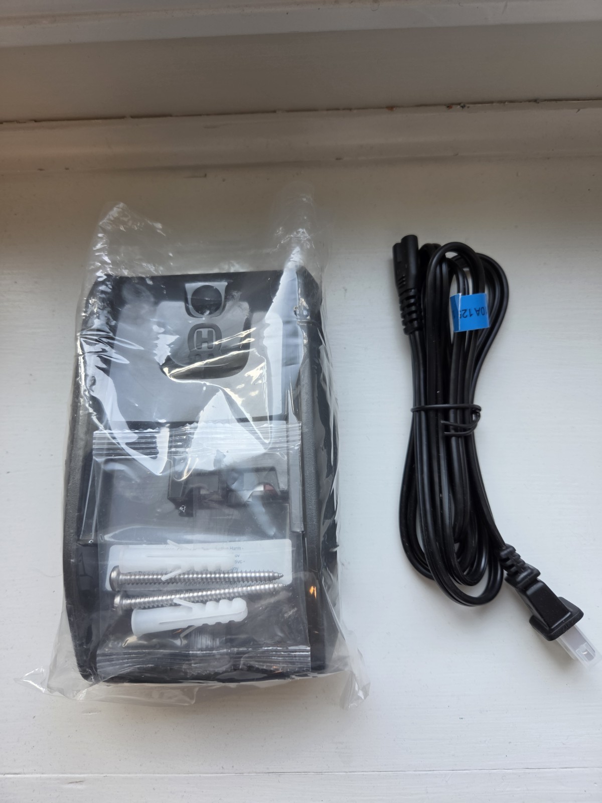 Husqvarna 40v 40-C80 (US) Battery Charger. New Open Box