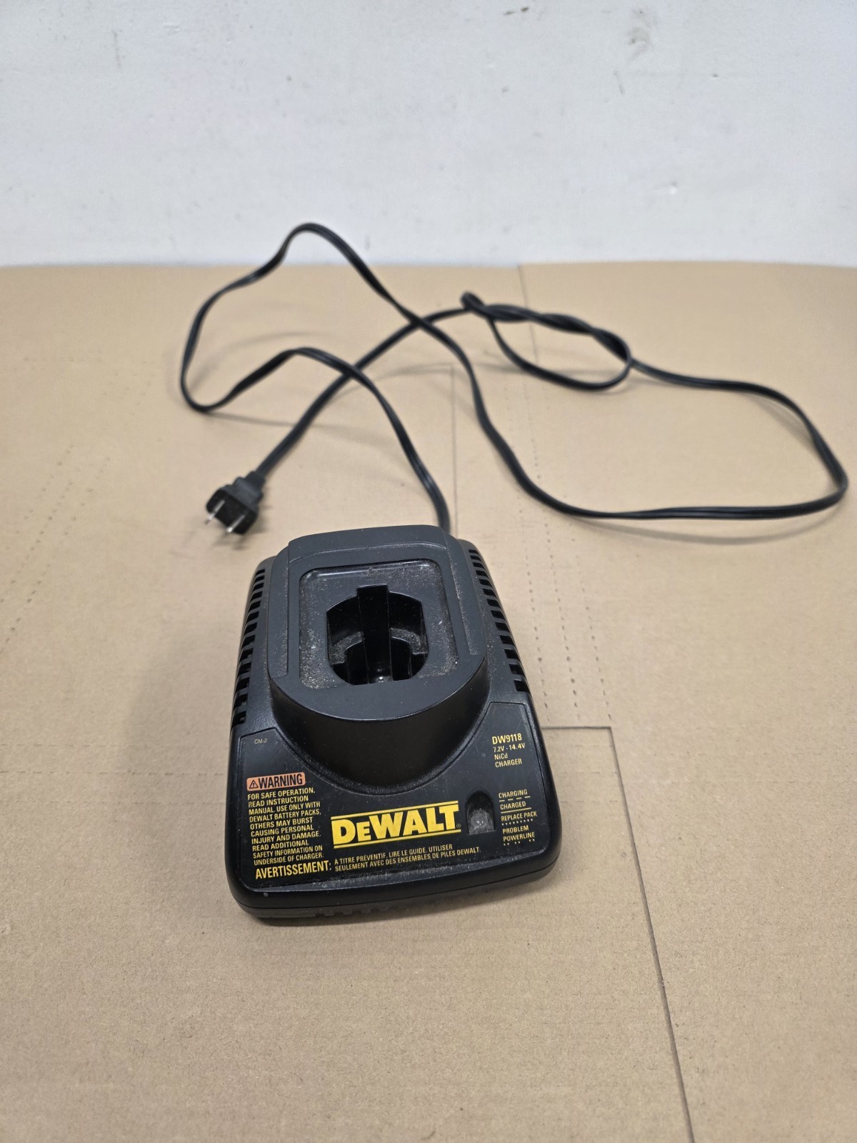 DeWalt DW9118 Genuine OEM 7.2V 9.6V 12V 14.4V Battery Charger
