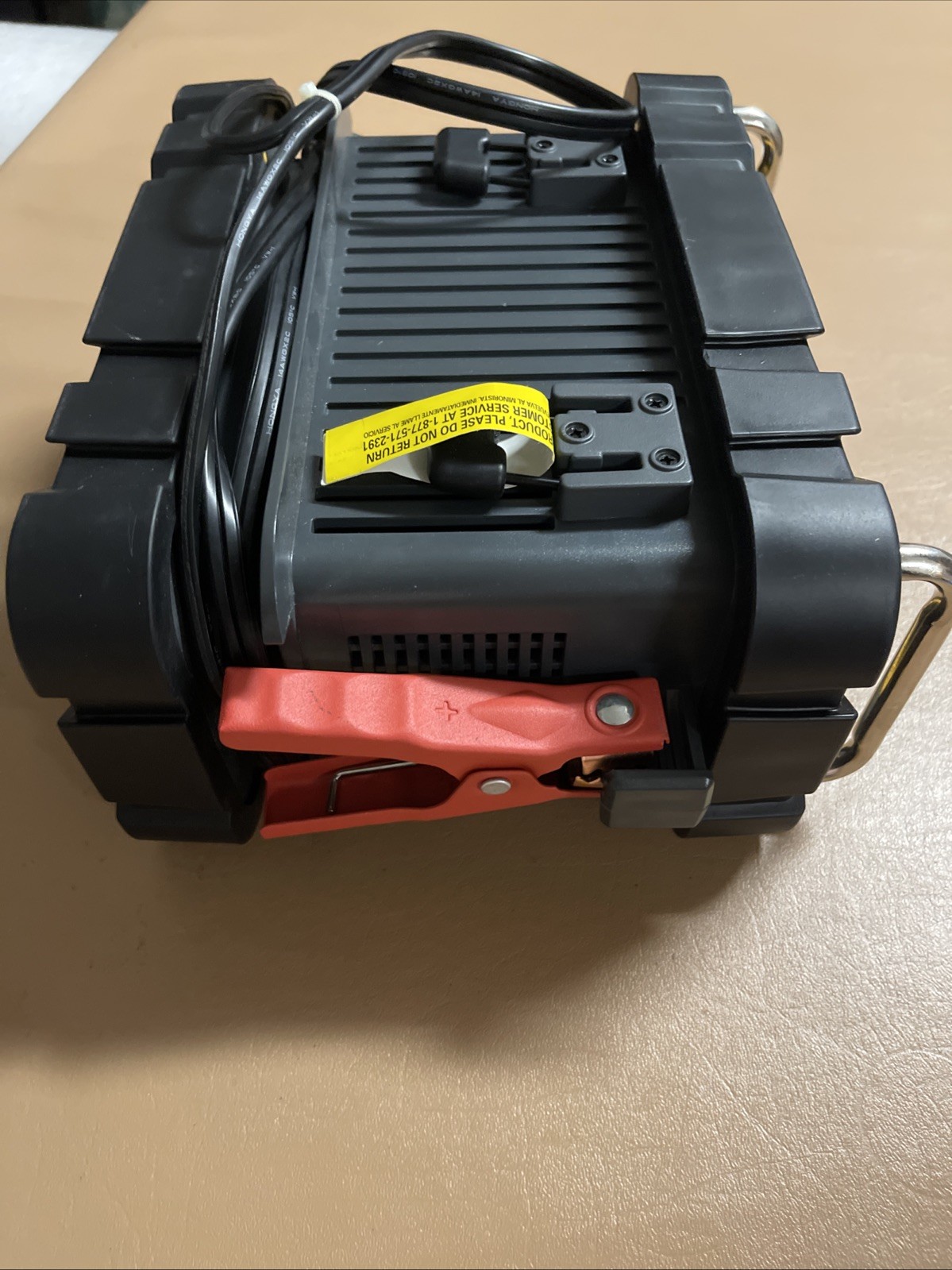 STANLEY Fully Automatic 15 Amp Battery Charger 40 Amp Engine Start