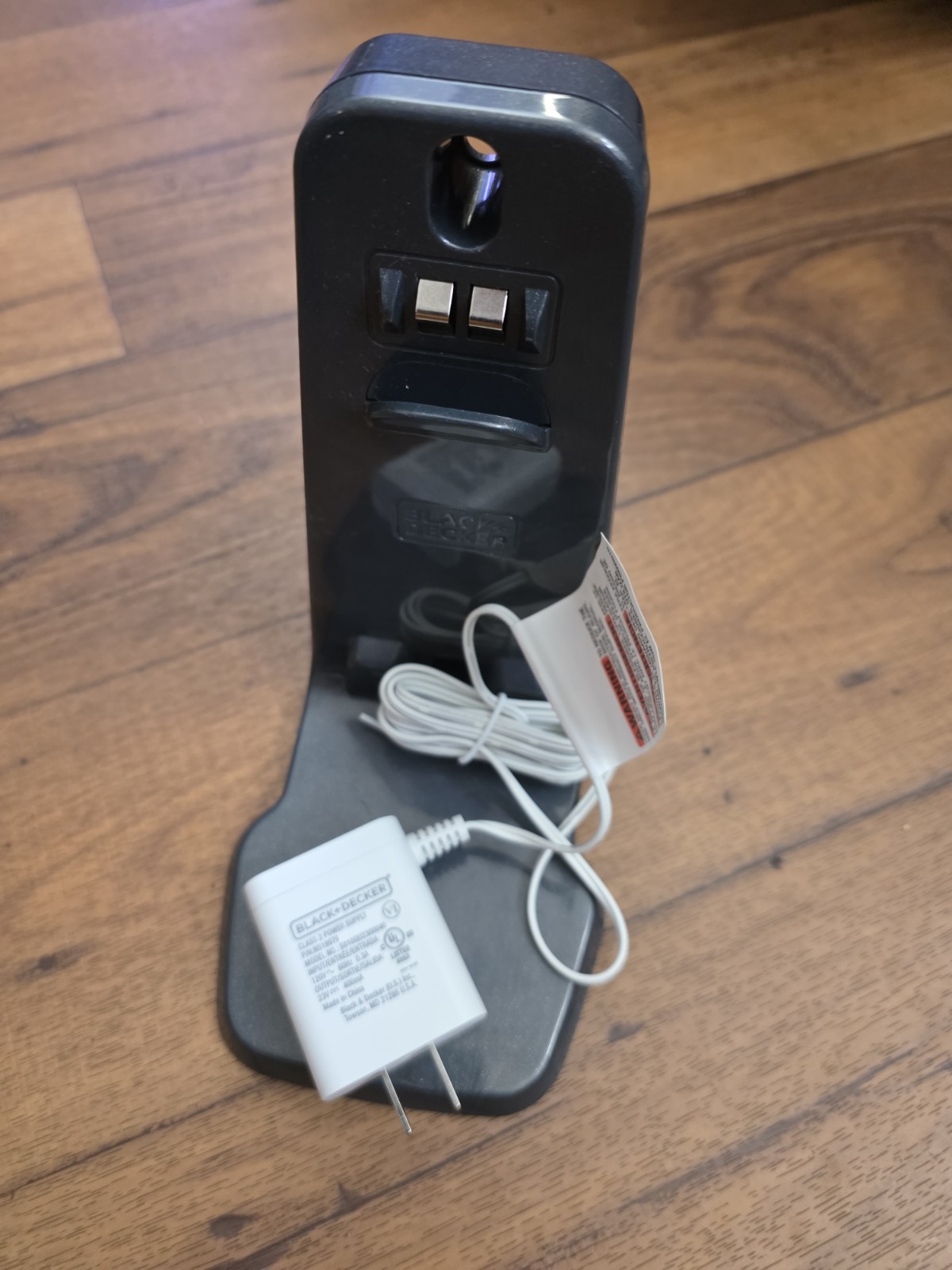 BLACK & DECKER S010QU2300040 23V Charger Dock For Vacuum Gray N519979 OEM