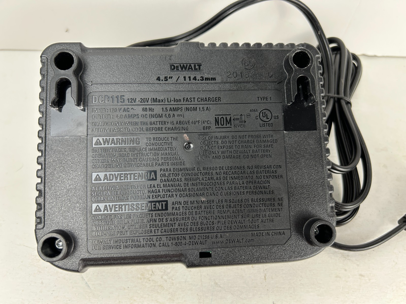 Dewalt DCB115 Fast Battery Charger 12 Volt 20 Volt Max Lithium Ion