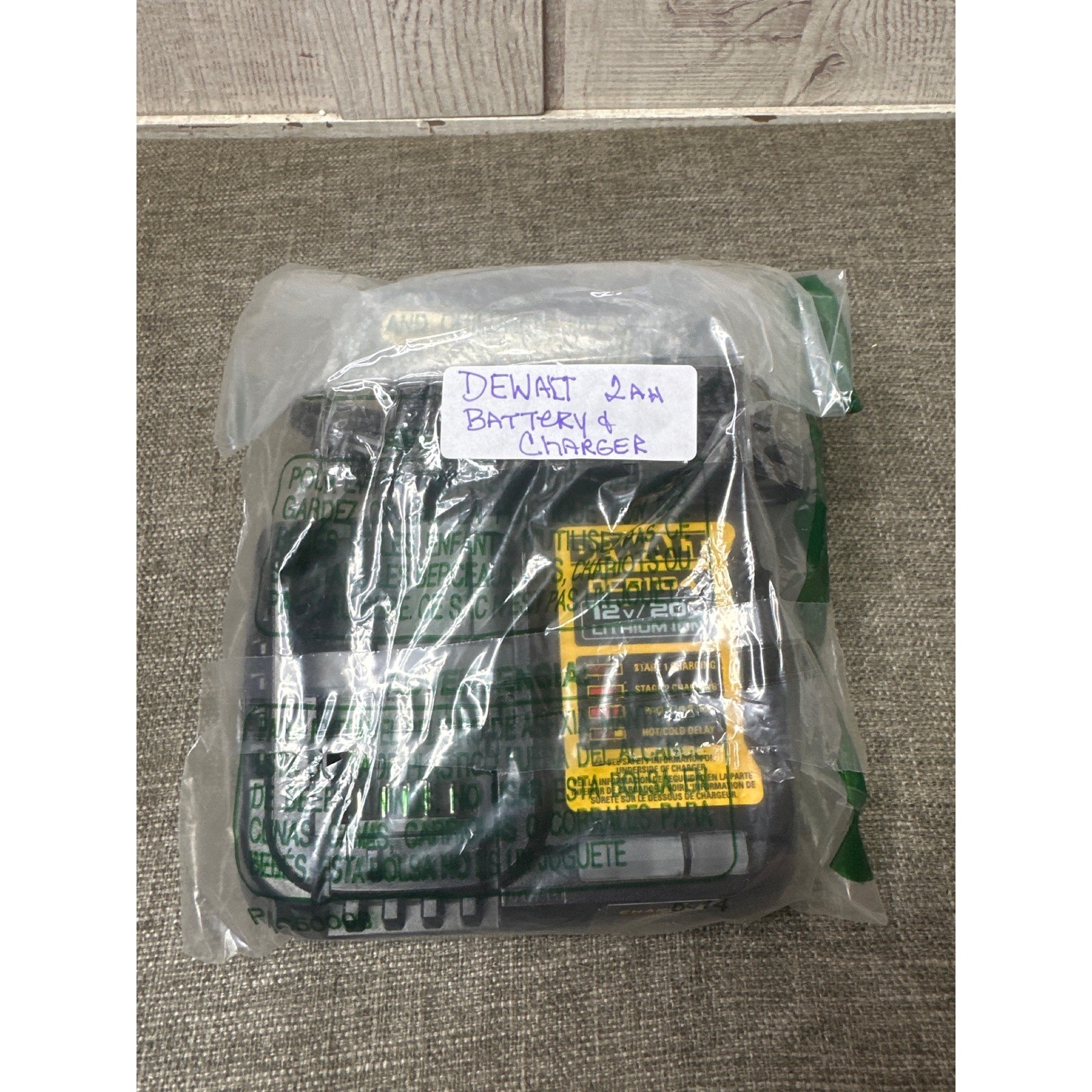 Dewalt DCB1104 12V 20V Max Lithium Ion Battery Charger and 20V Max Battery Set
