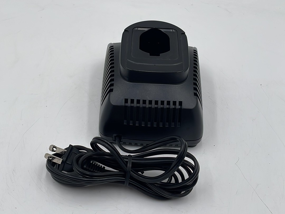 DeWALT DeWALT DW9118 7.2V 14.4V NiCd Charger