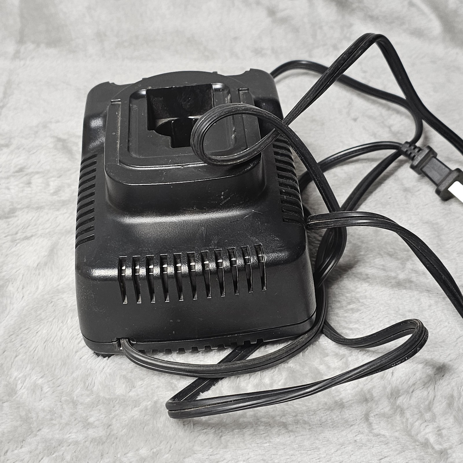 DEWALT DW9116 7.2V-18V 1-Hour NiCd Battery Charger – Tested