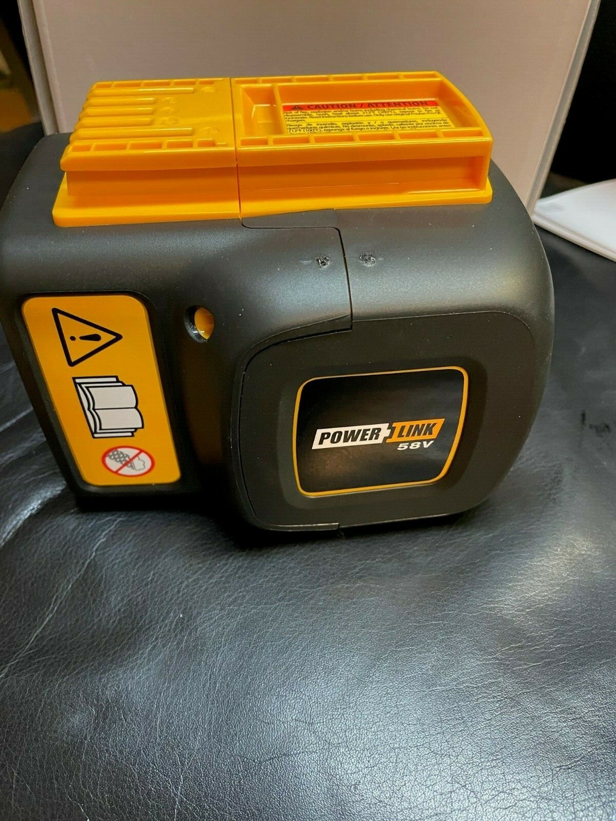 POULAN PRO PR140Li LITHIUM-ION BATTERY 58V 590923804 WITH CHARGER 590915101