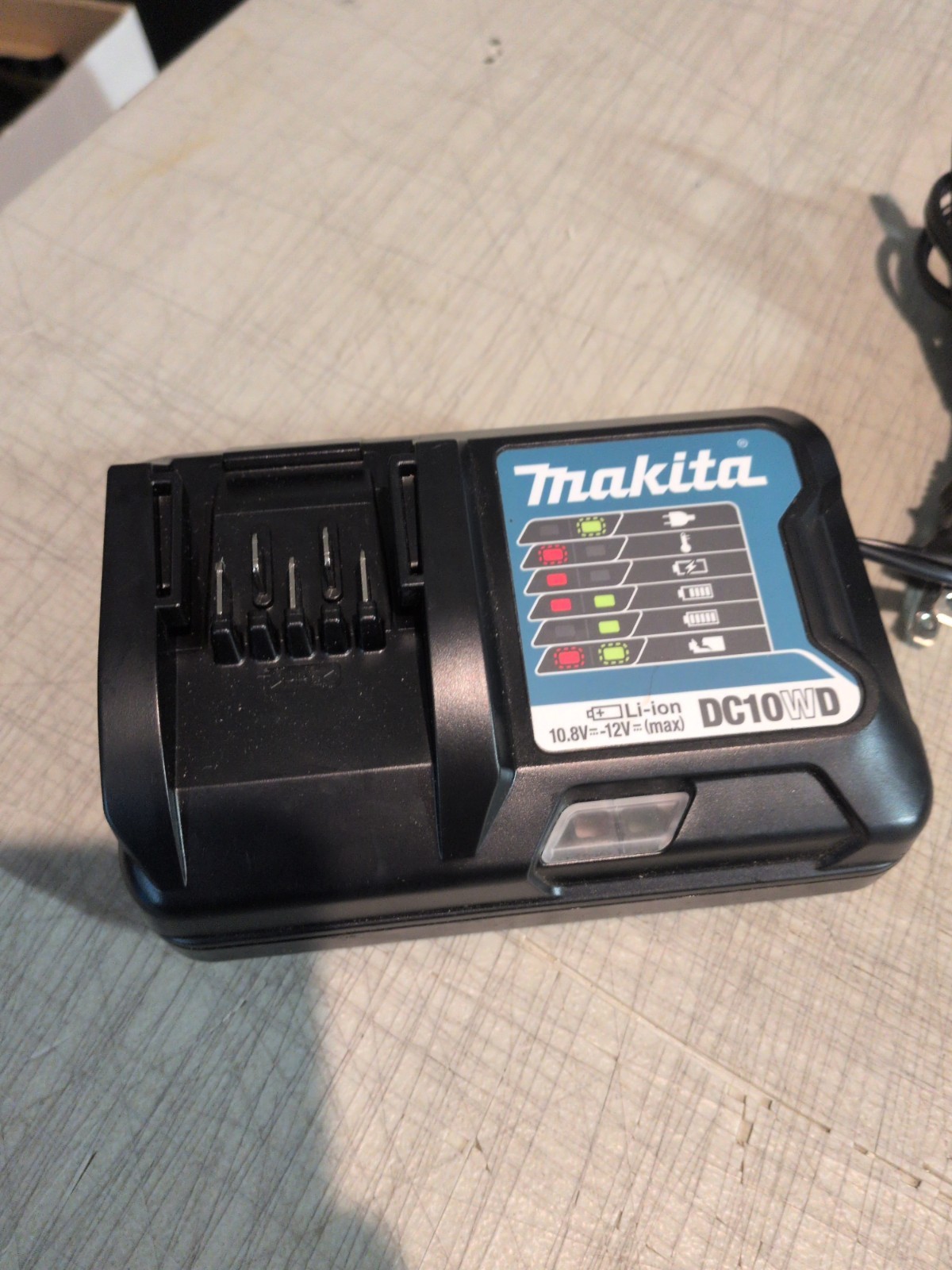 Makita DC10WD 12V Lithium Ion Battery Charger OEM Genuine
