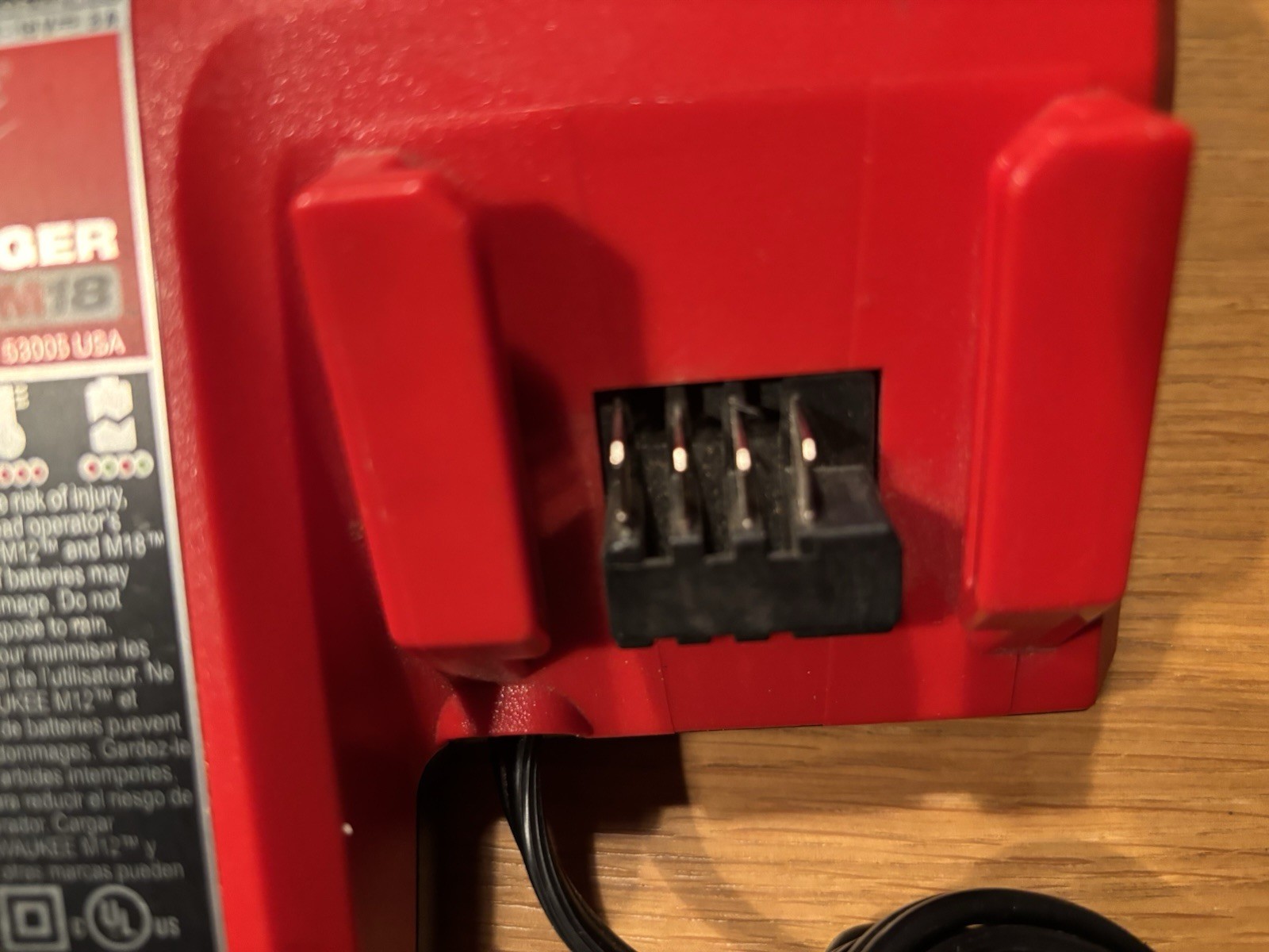 Milwaukee Charger M12 M18 With M18 CP 1.5 Lithium Battery – Excellent Condition!