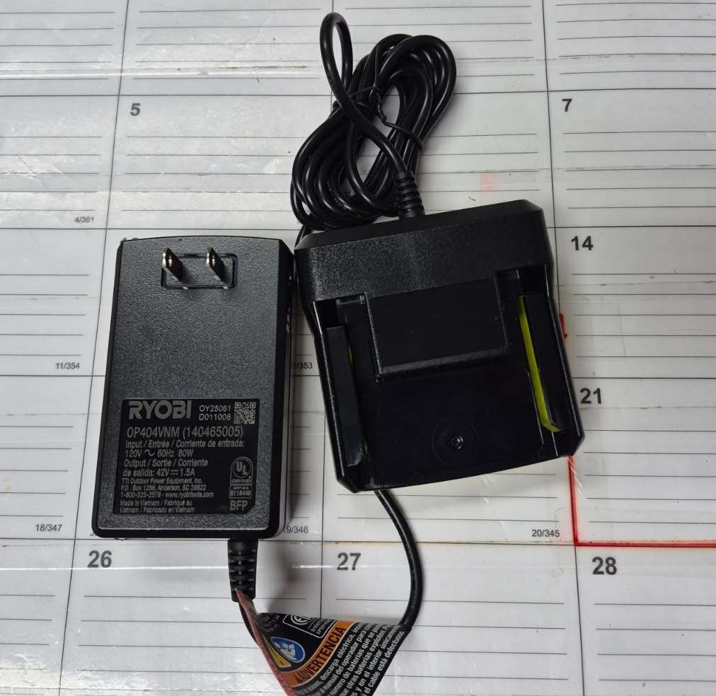 Ryobi 18V Charger #OP404VNM (140465005)
