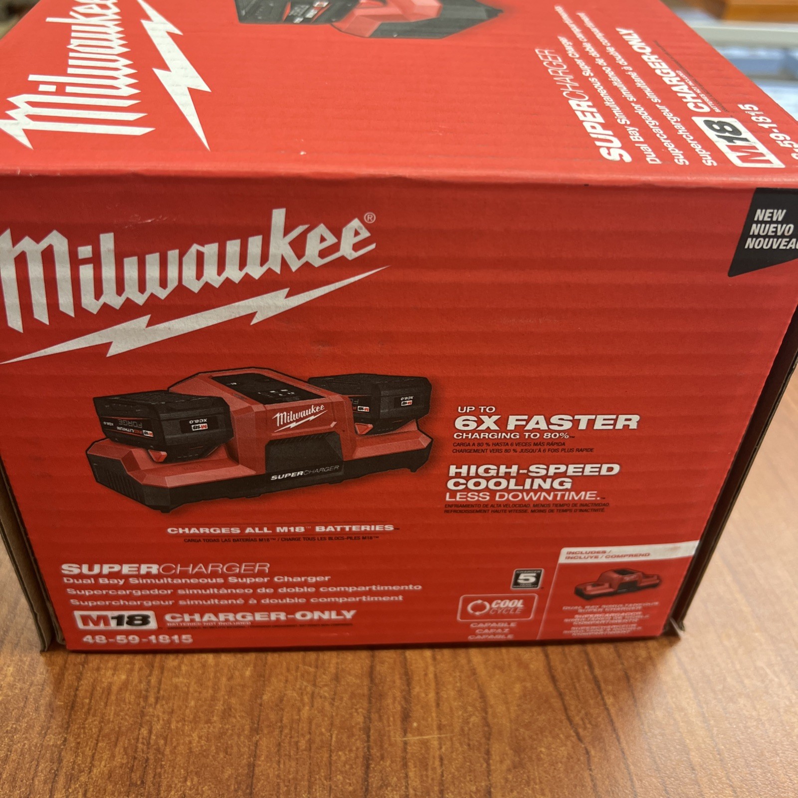 Milwaukee Tool 48-59-1815 M18 Dual Bay Simultaneous Super Charger – NEW SEALED