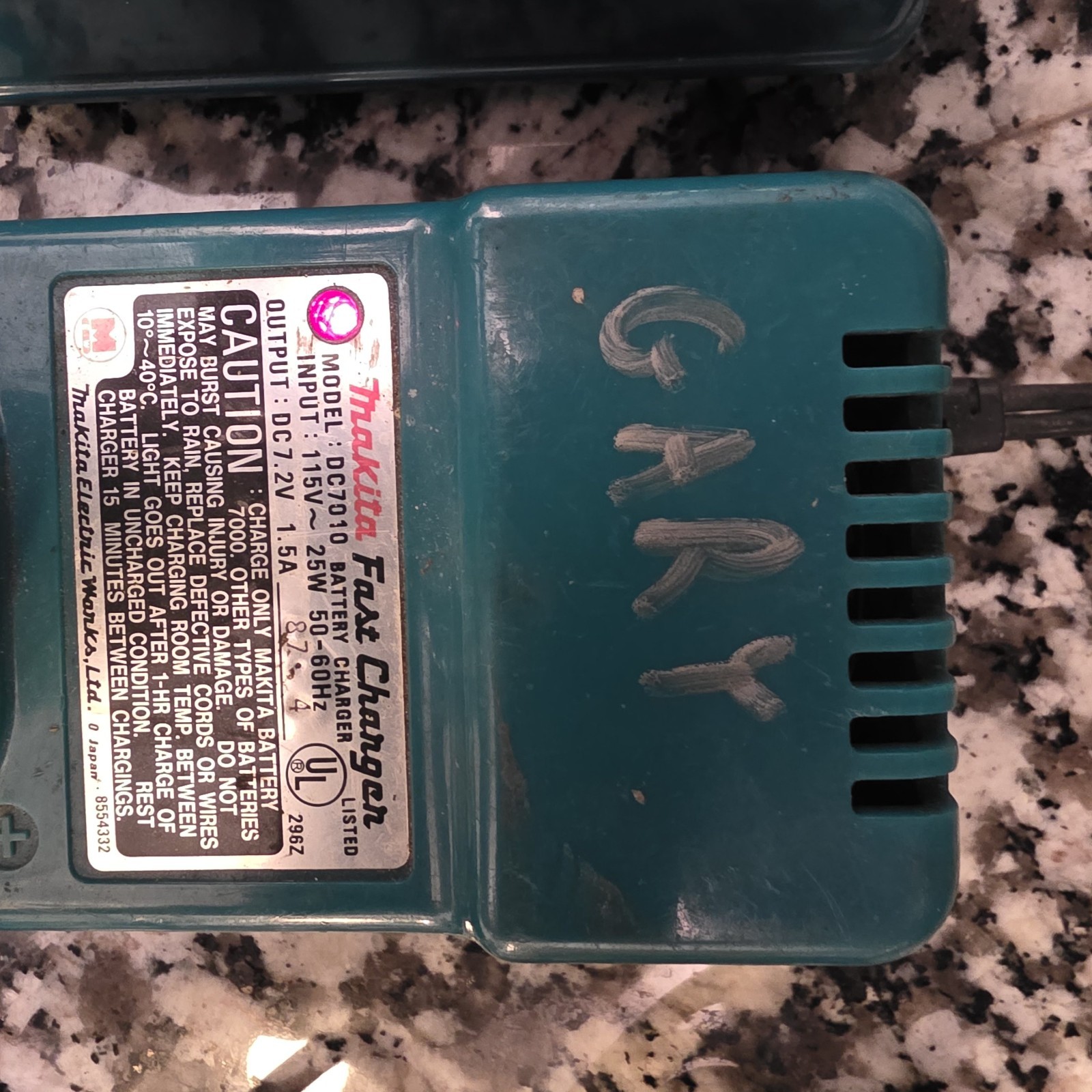 Lot Of 5 – Makita 9.6v Chargers. Untested DC1411 DC7010 DC9100 DC9700A