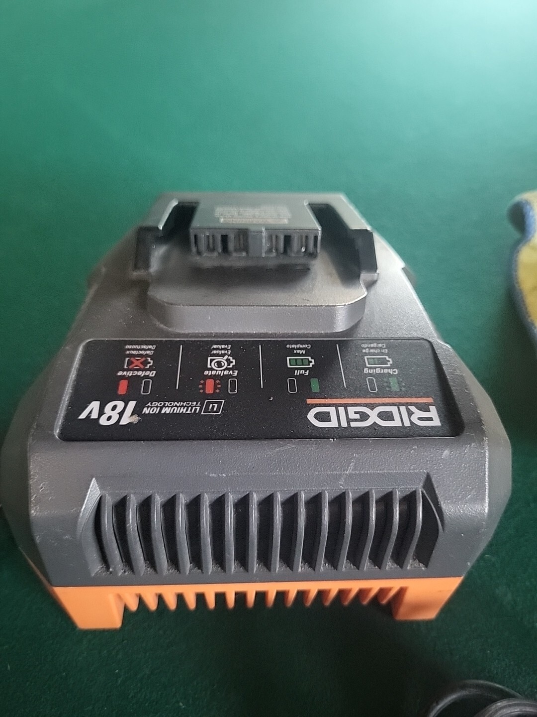 R86092 Battery Charger Compatible with Ridgid 18V NiCd or Lithium-Ion #F4