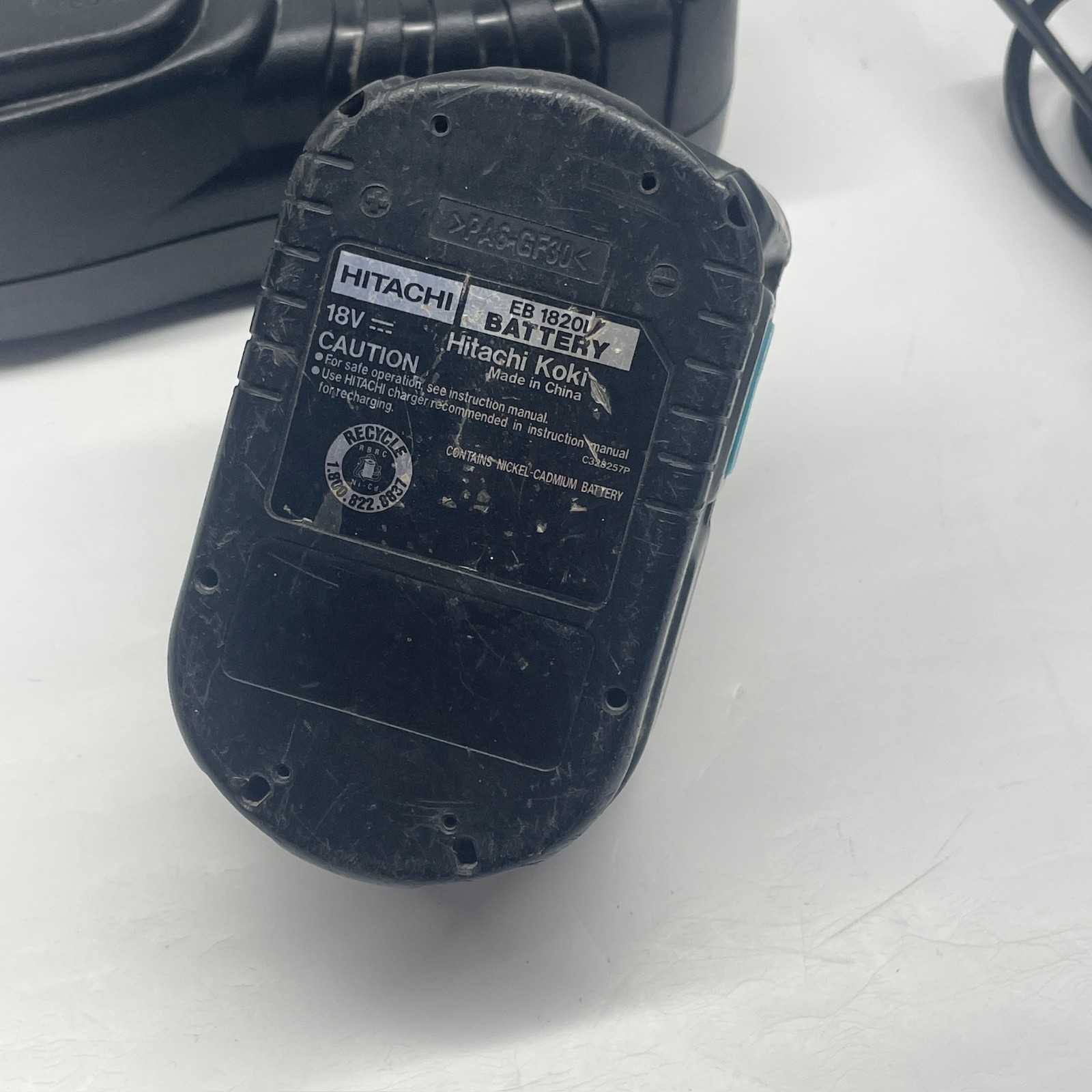Hitachi 7.2v – 18V NiCd Battery Charger UC18YG w/ 18v Battery EB1820L – Tested