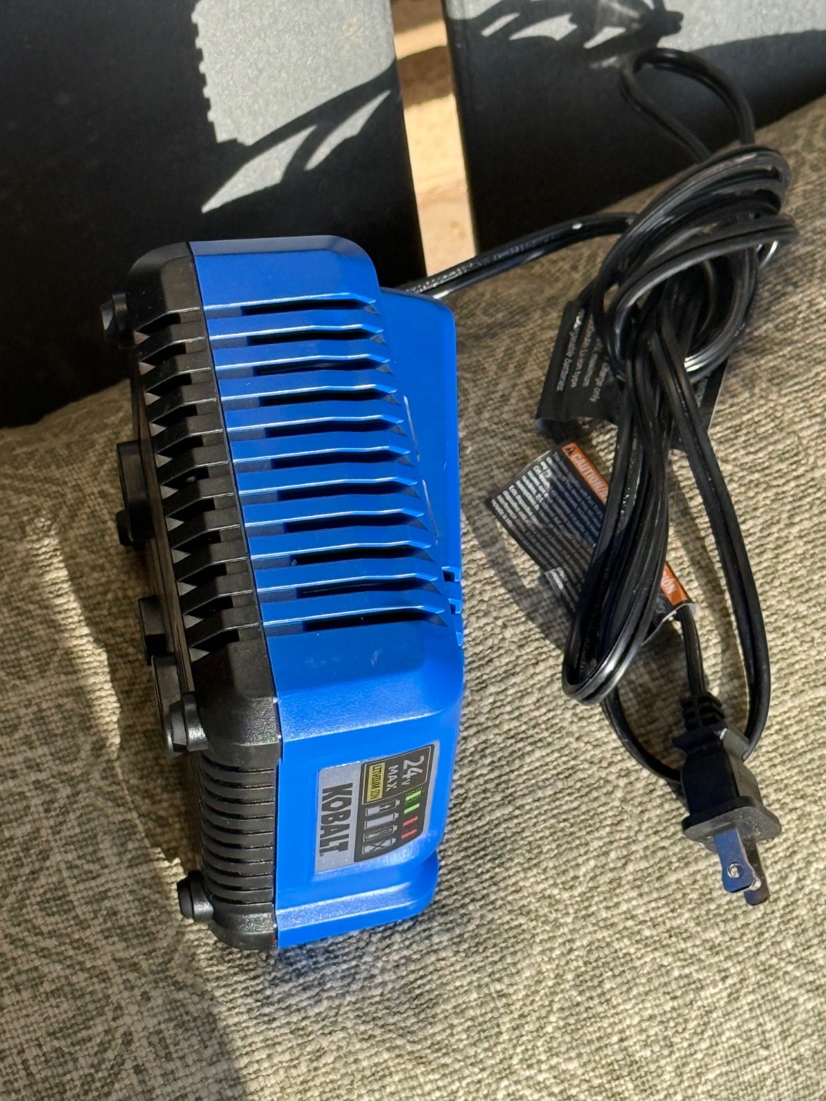 Kobalt 24V Max Power Tool Lithium Battery Charger – (KRC 2445-03) 120V 45W 60Hz