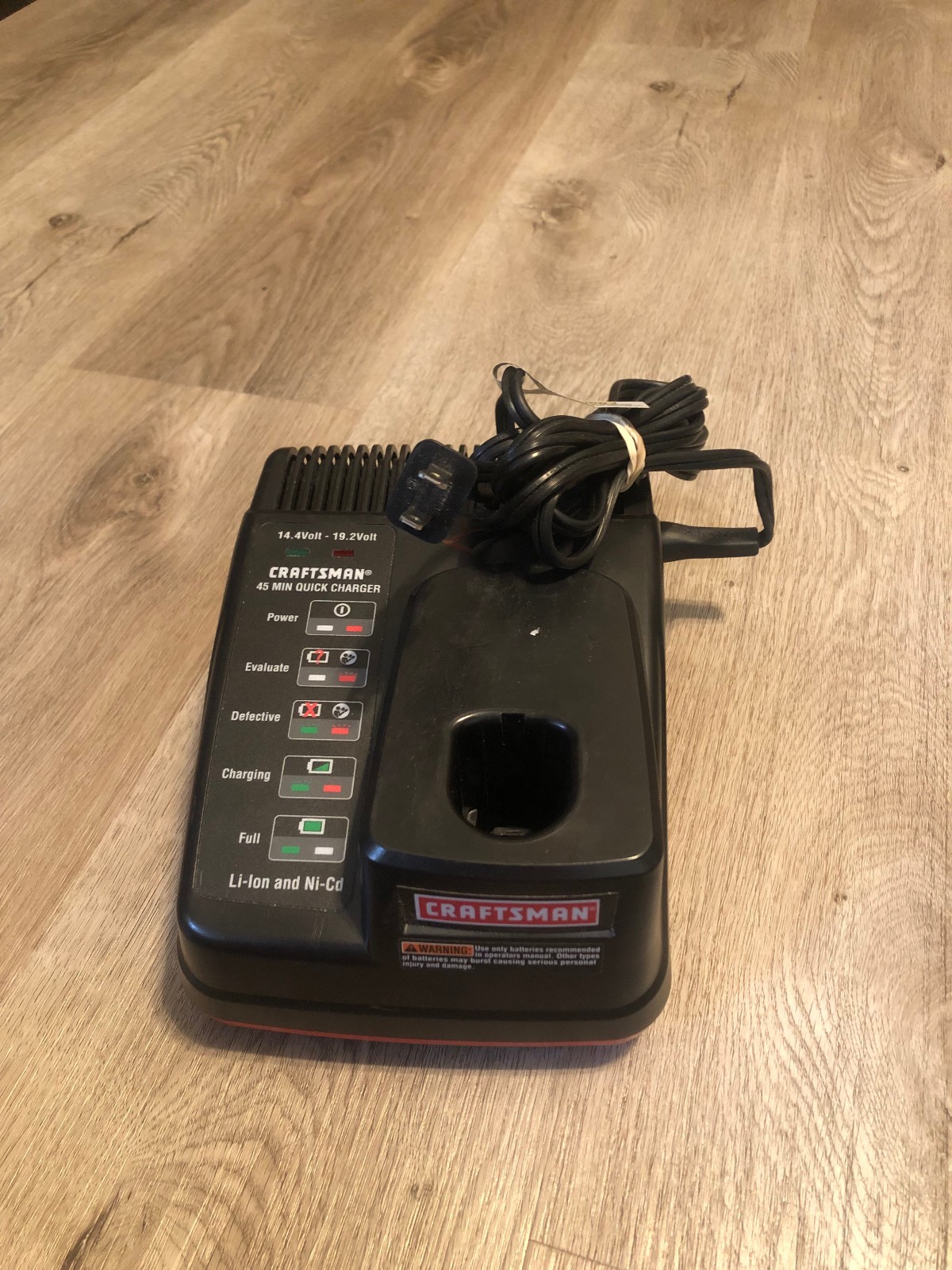 Craftsman DieHard 14.4-19.2V Li-Ion and Ni-Cd Battery Charger 315.259260