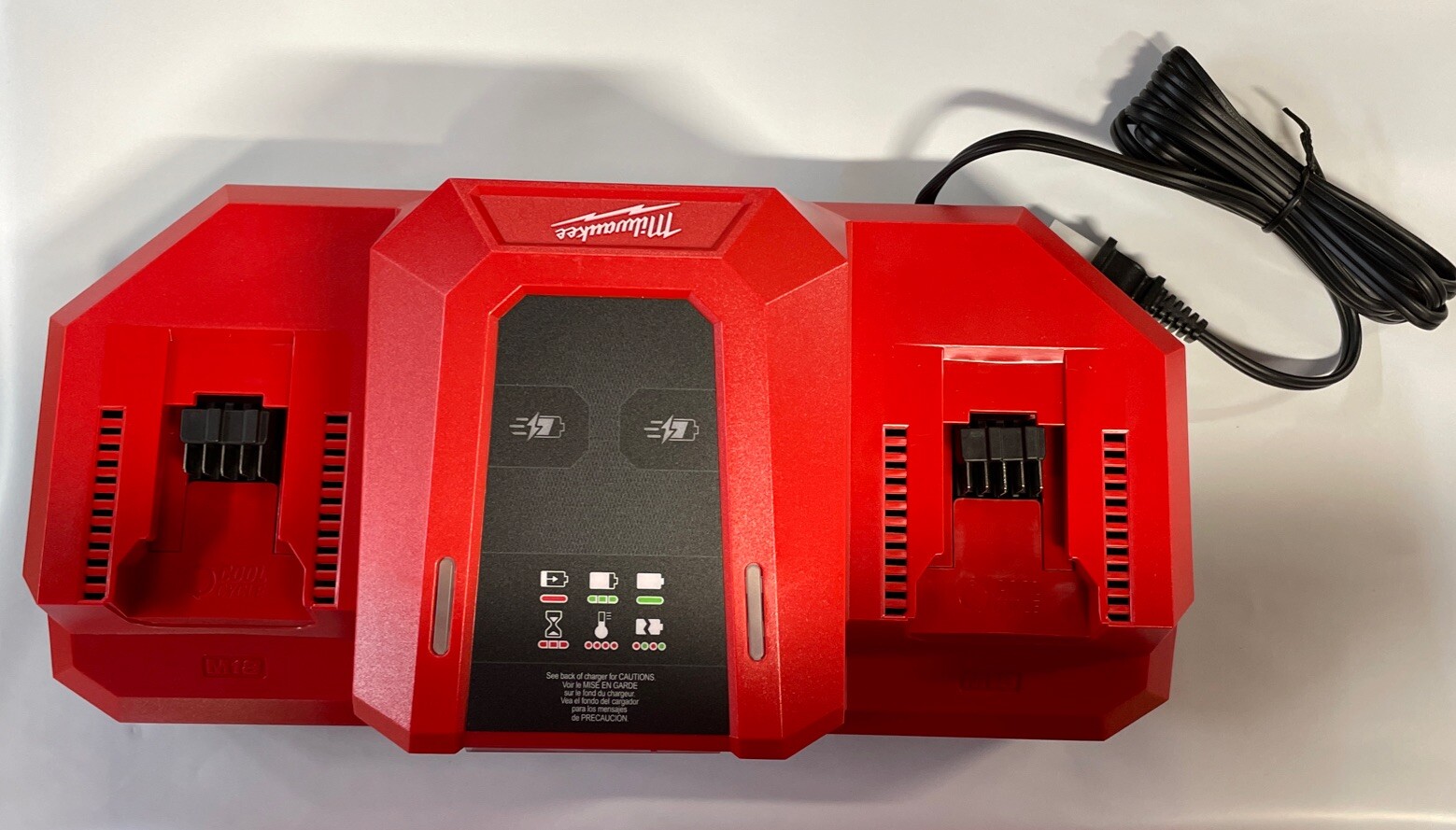 Milwaukee 48-59-1815 Dual Battery Super Charger New