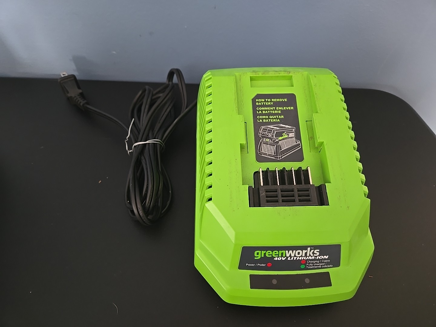 GreenWorks 40V Lithium-ion Battery Charger G-MAX Green 29482