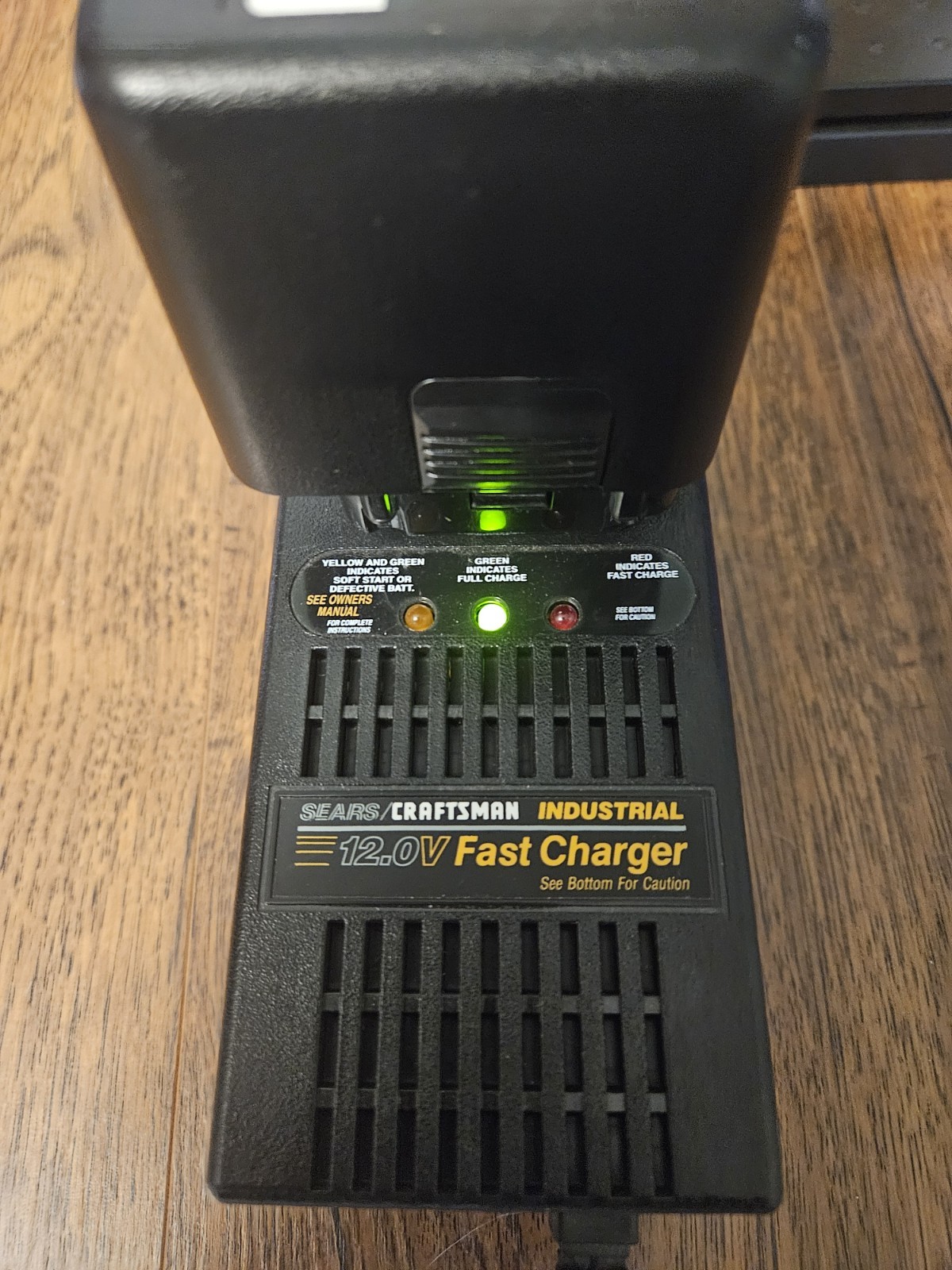 Craftsman 974412-001 Professional 12.0V Volt Fast Battery Charger Dual Charge