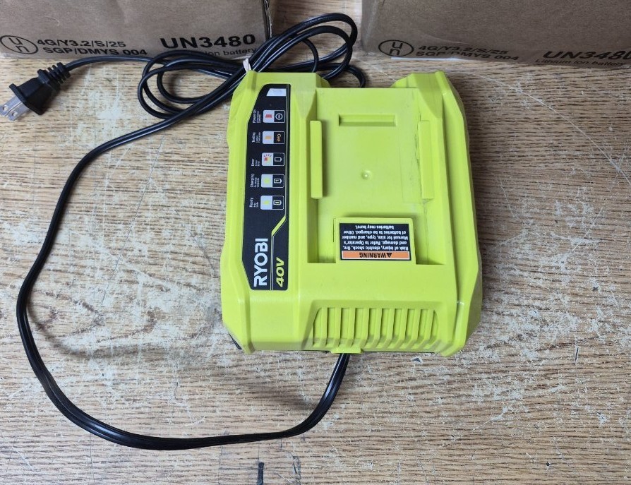 Ryobi OP406VNM 40-Volt Lith-Ion Rapid Charger #140437002